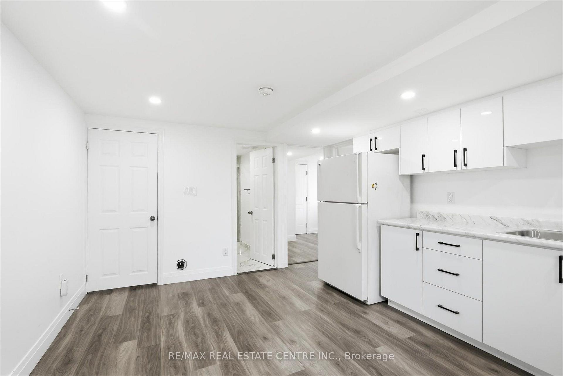 Photo 5 of Unit Lower, 33 Garside Crescent, Brampton, Northgate — HOMEH