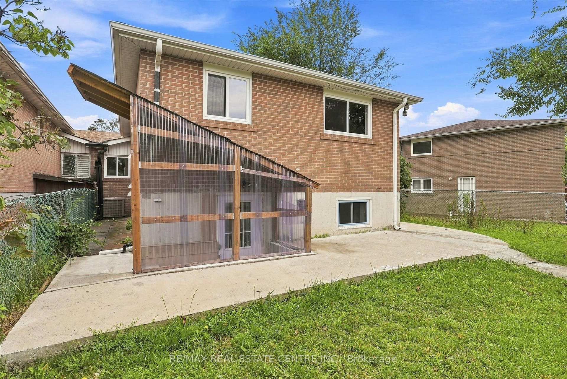 Photo 20 of Unit Lower, 33 Garside Crescent, Brampton, Northgate — HOMEH