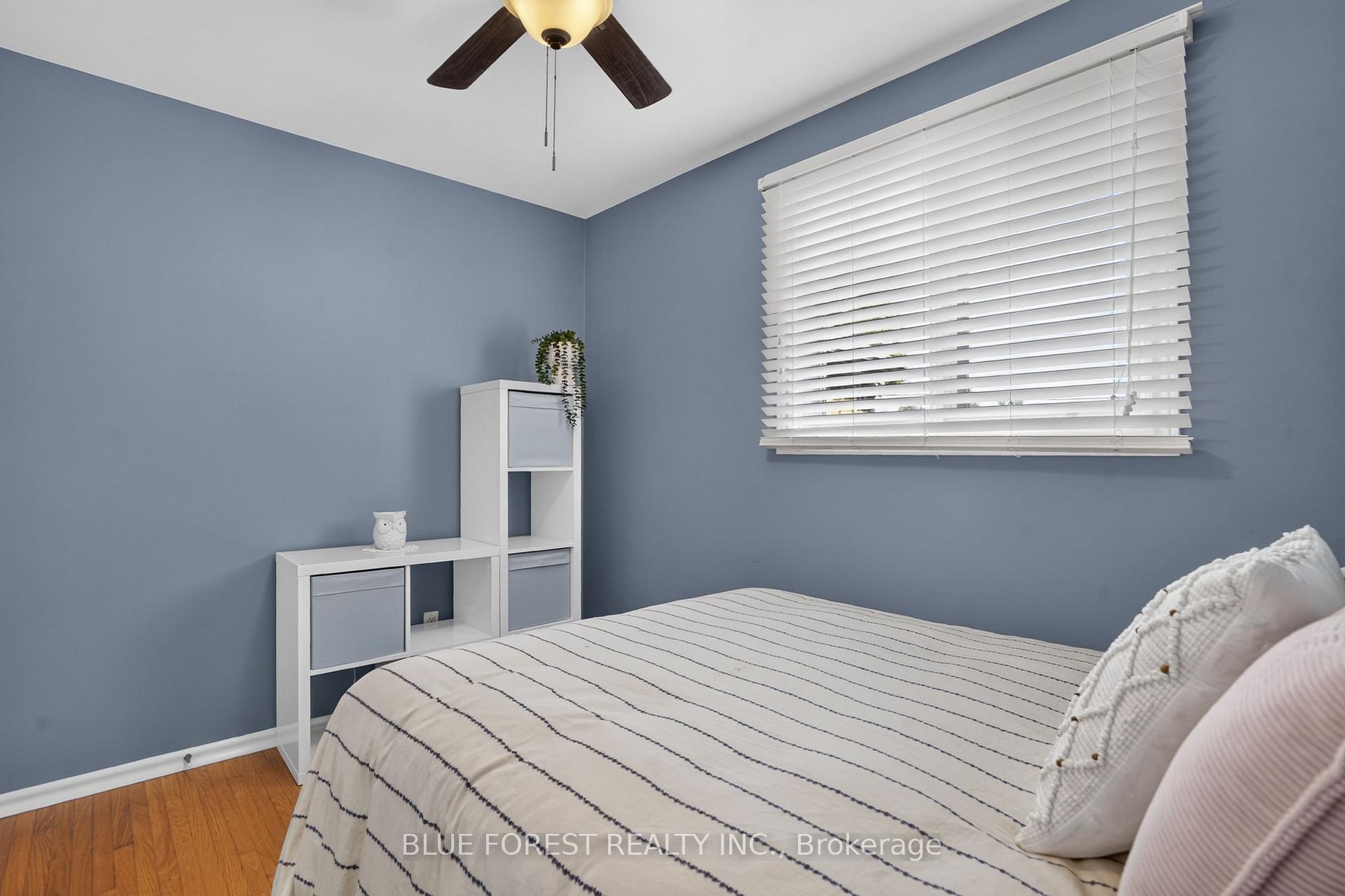 Photo 23 of 926 Eagle Crescent, London, South J — HOMEH