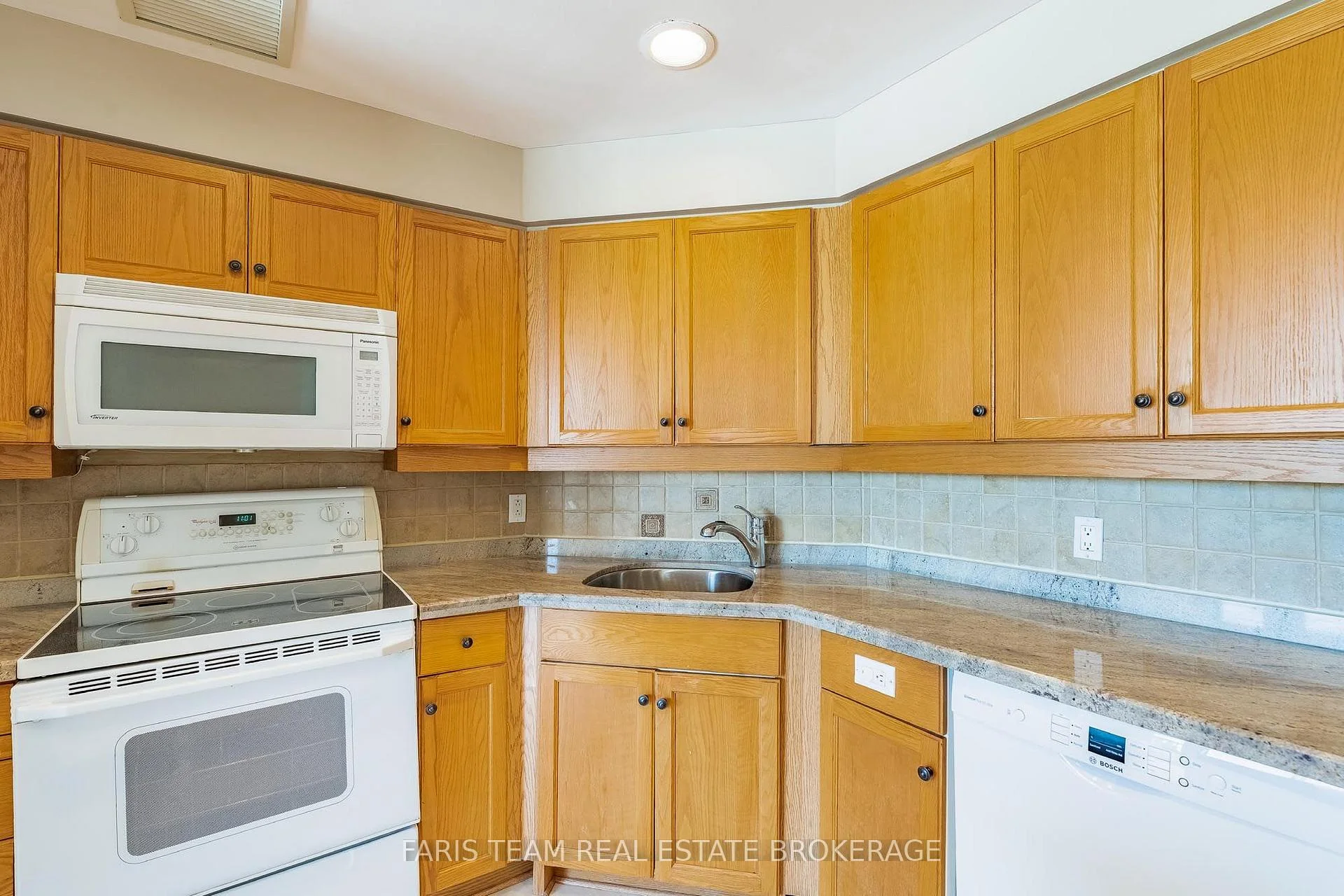Photo 20 of Unit 82, 74 Ross Street, Barrie, Queen's Park — HOMEH