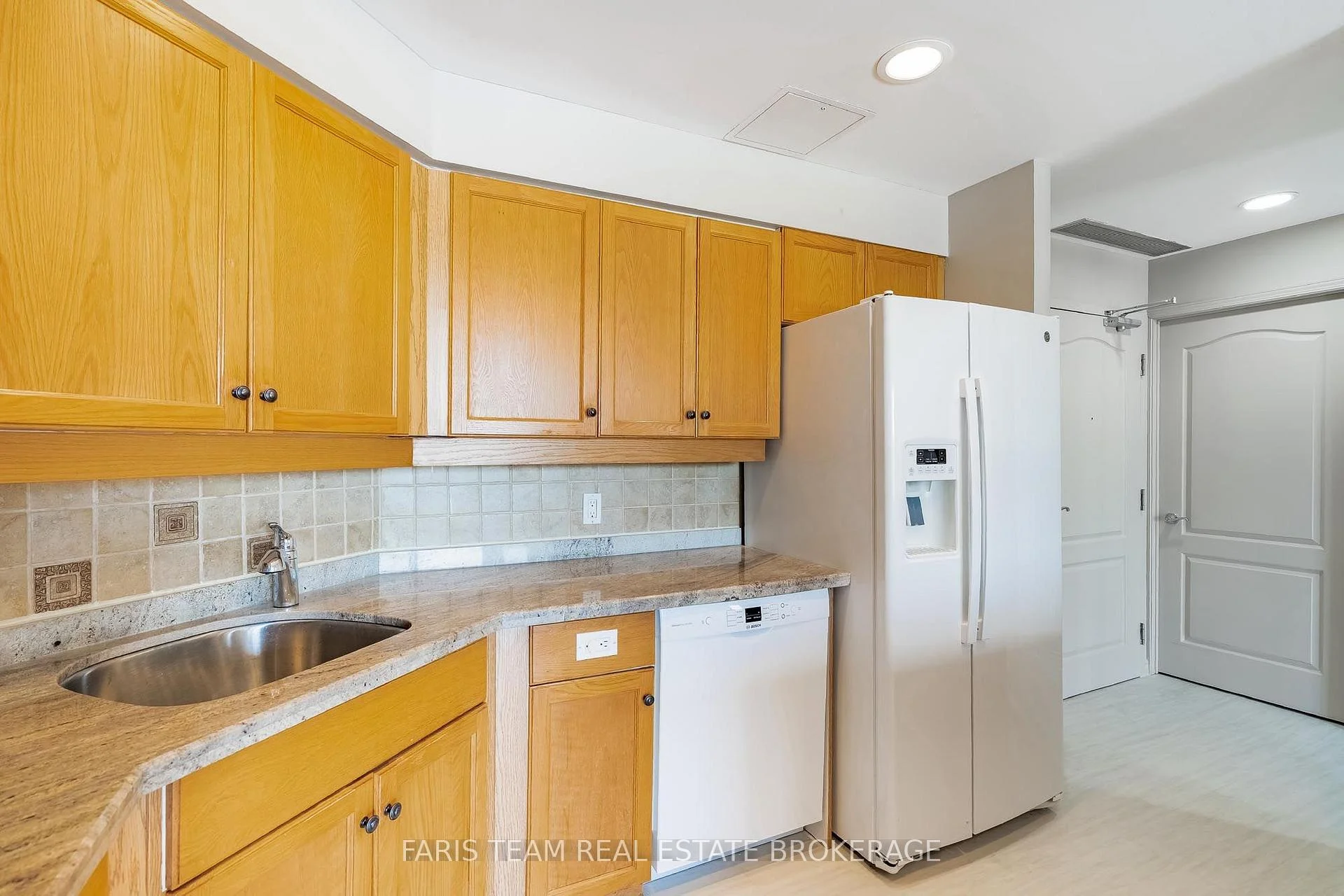 Photo 22 of Unit 82, 74 Ross Street, Barrie, Queen's Park — HOMEH