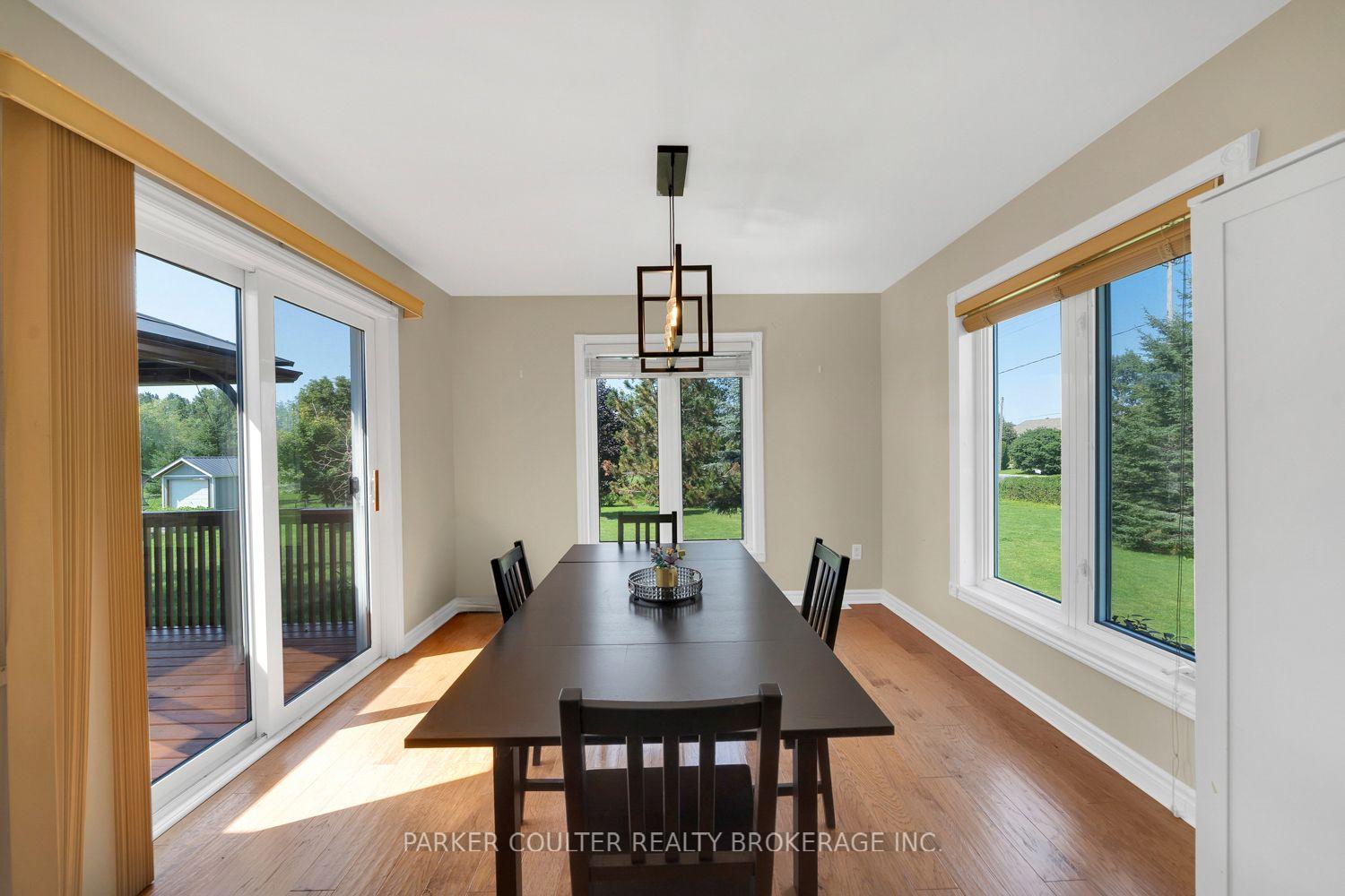 Photo 13 of 2 Marni Lane, Springwater, Rural Springwater — HOMEH