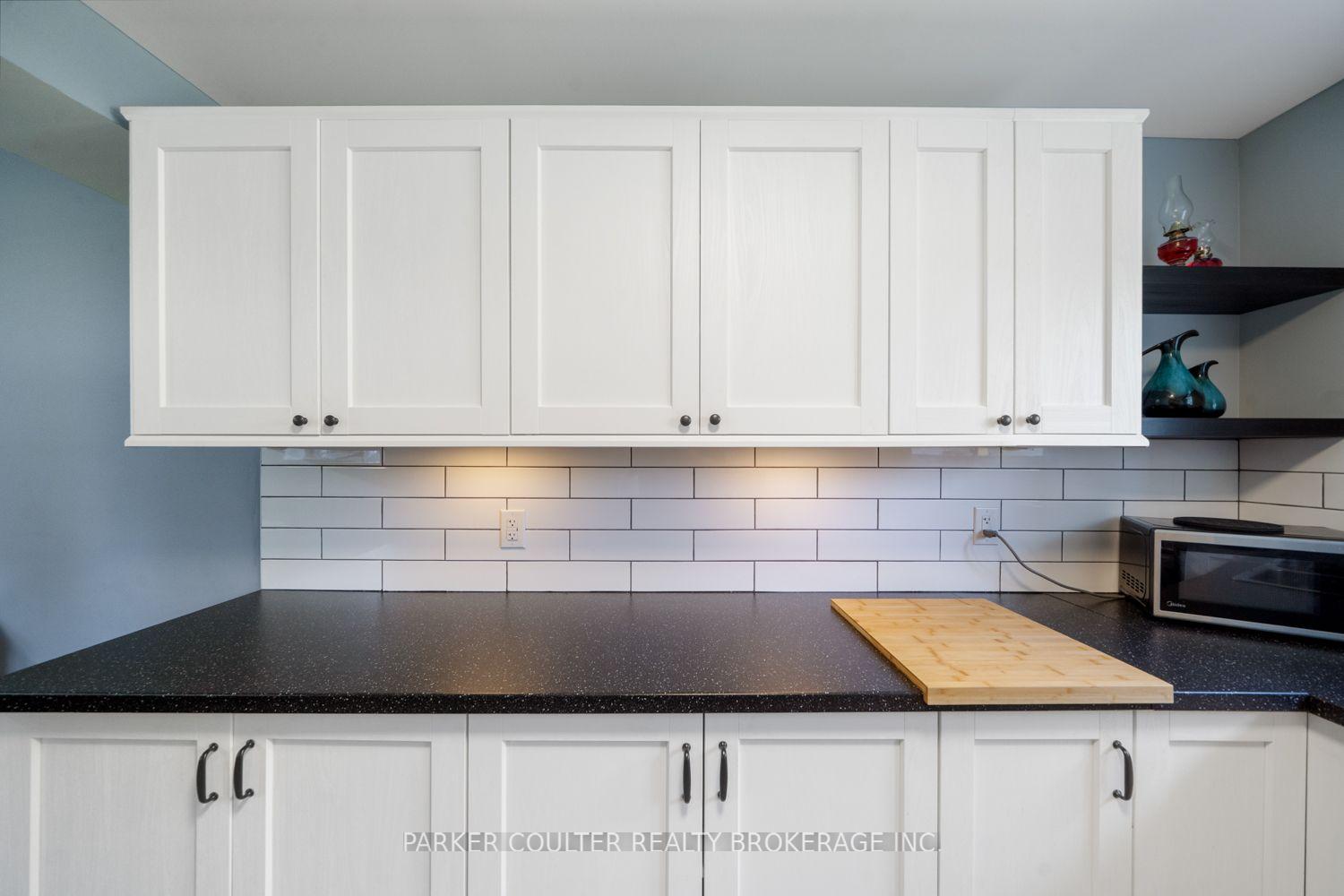 Photo 27 of 2 Marni Lane, Springwater, Rural Springwater — HOMEH