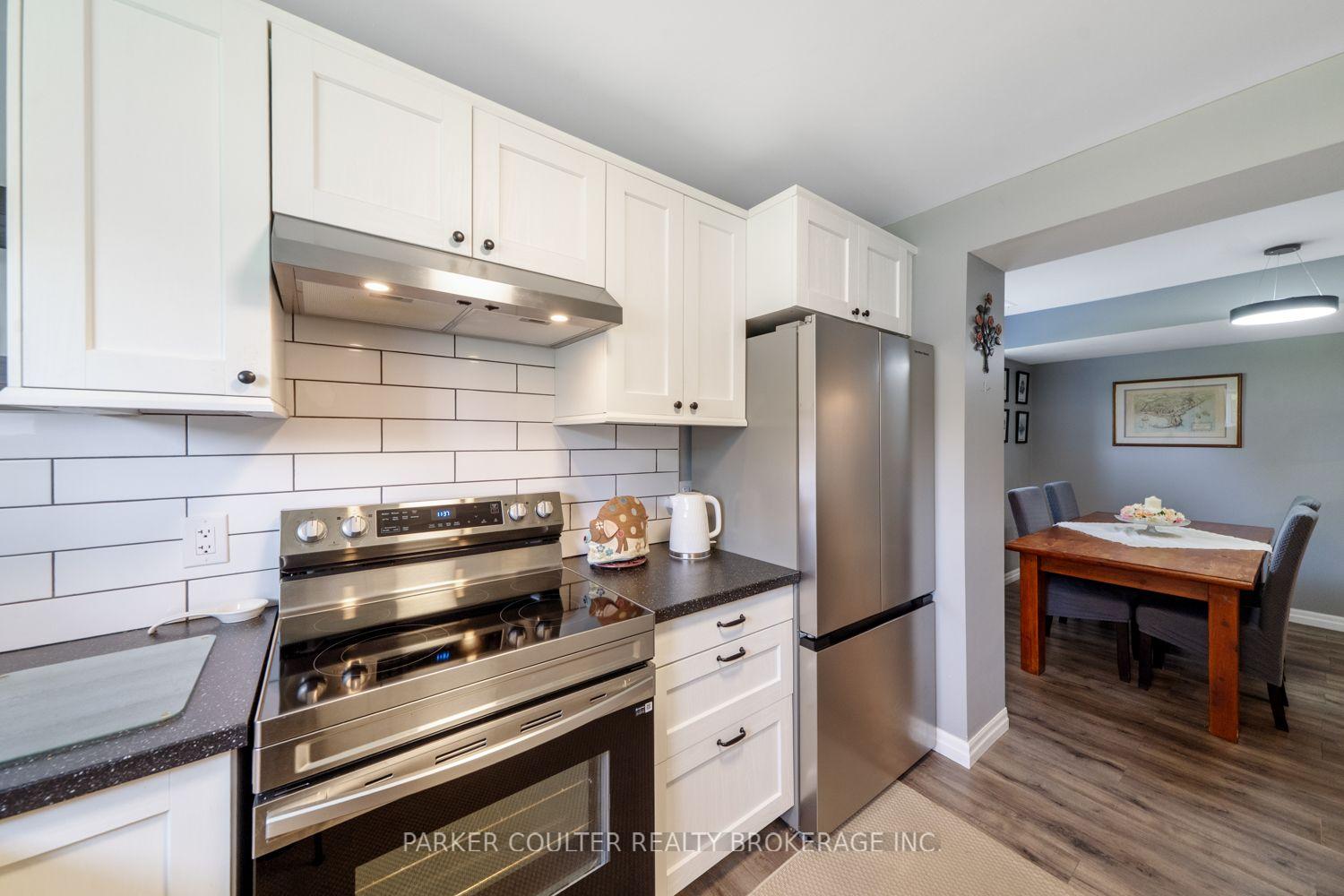 Photo 28 of 2 Marni Lane, Springwater, Rural Springwater — HOMEH