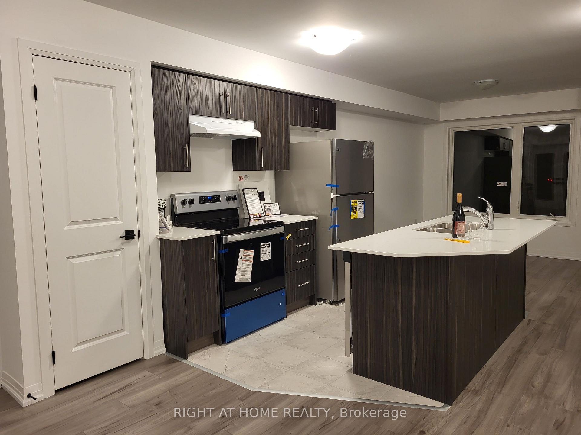 Photo 2 of 23 Fairlane Avenue, Barrie, Painswick South — HOMEH