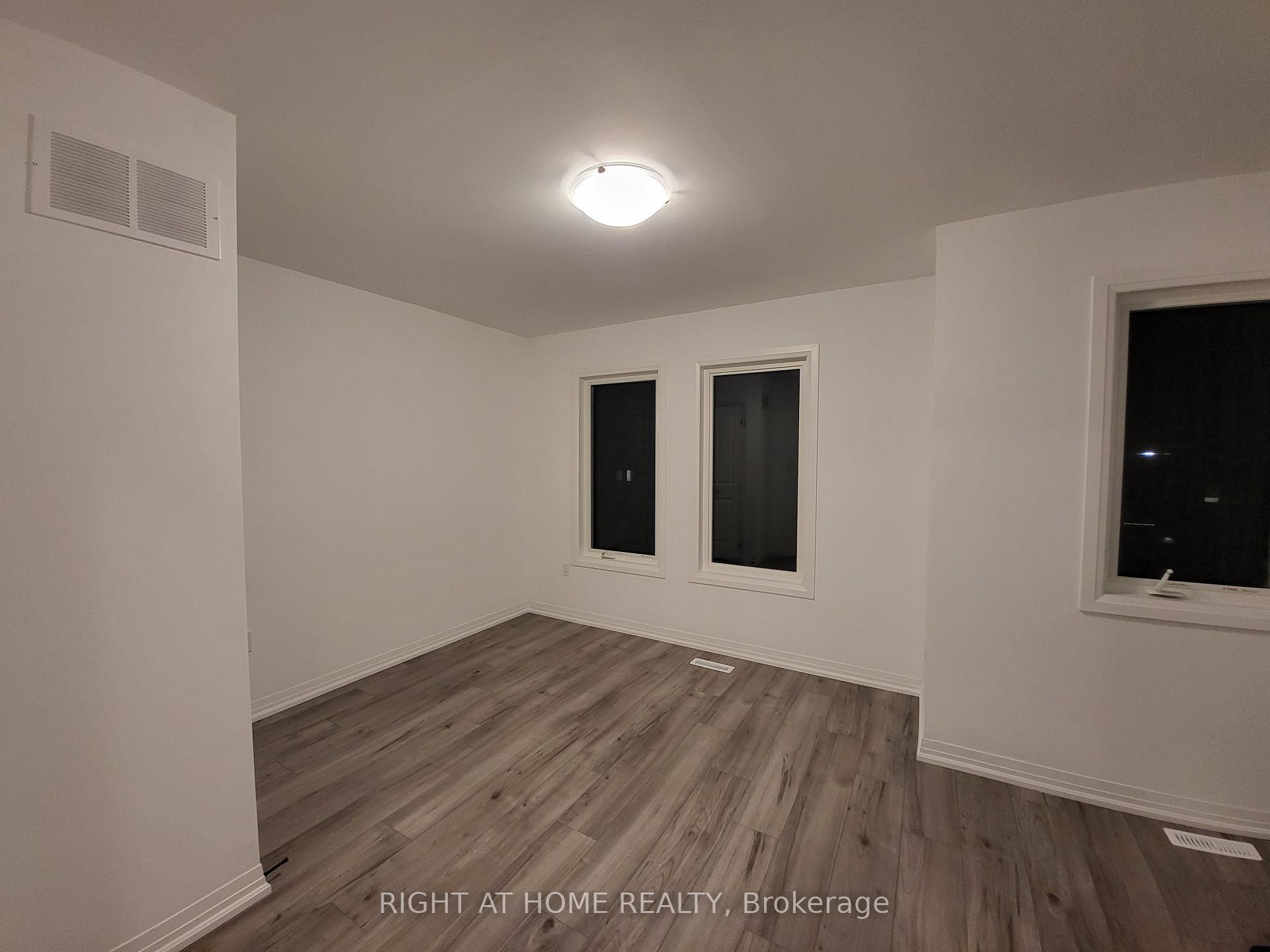 Photo 5 of 23 Fairlane Avenue, Barrie, Painswick South — HOMEH