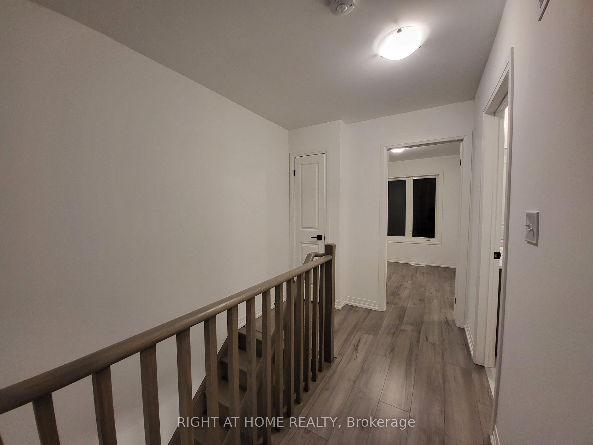 Photo 8 of 23 Fairlane Avenue, Barrie, Painswick South — HOMEH