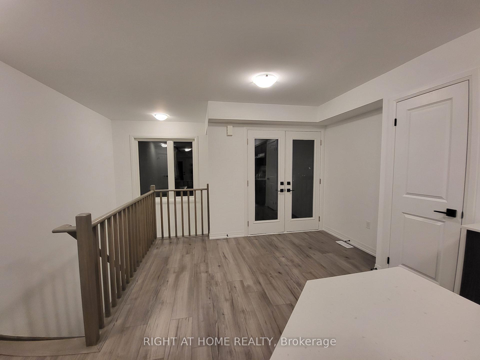Photo 15 of 23 Fairlane Avenue, Barrie, Painswick South — HOMEH