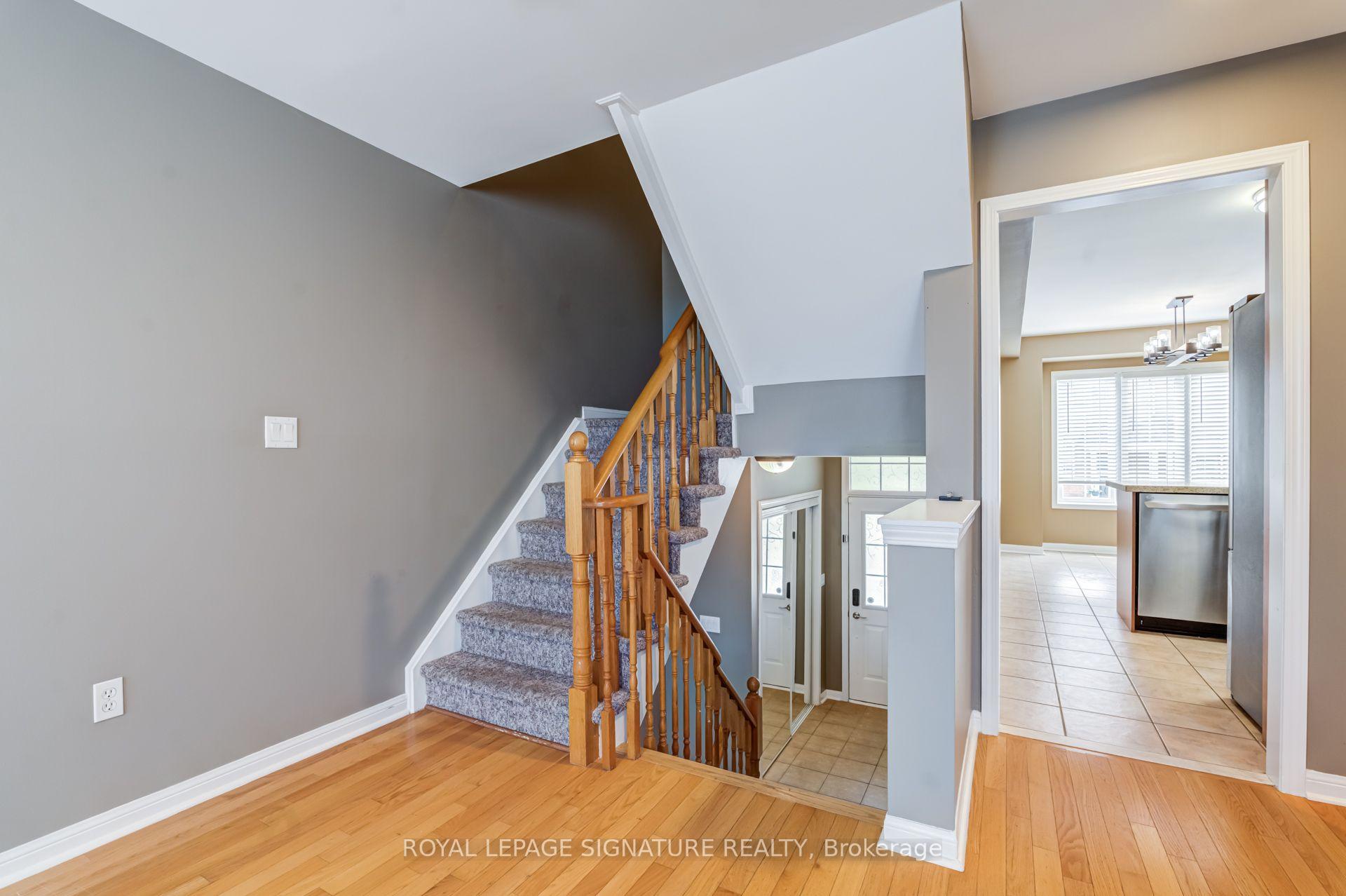 Photo 4 of 250 Richvale Drive S, Brampton, Heart Lake East — HOMEH