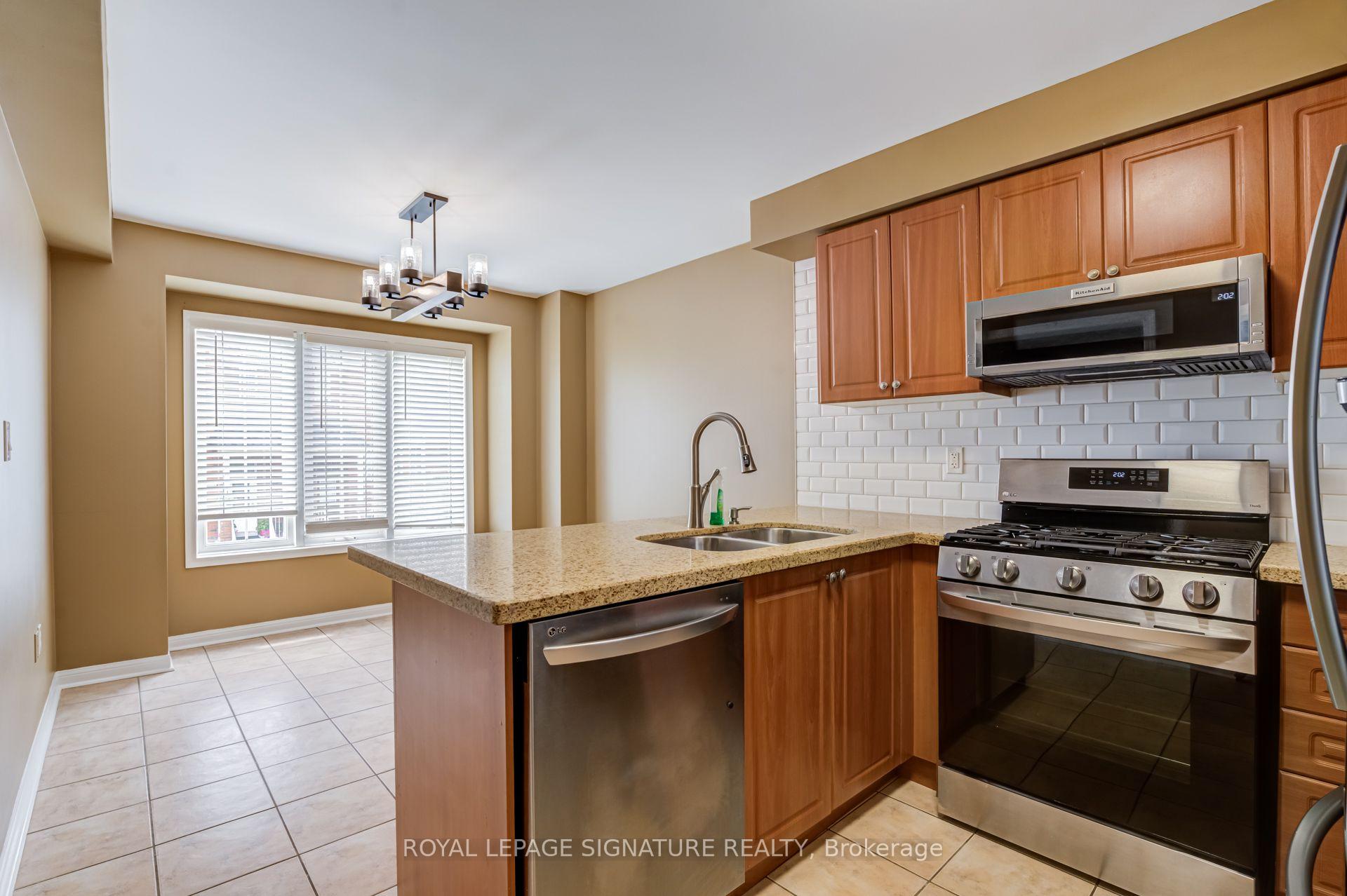 Photo 15 of 250 Richvale Drive S, Brampton, Heart Lake East — HOMEH