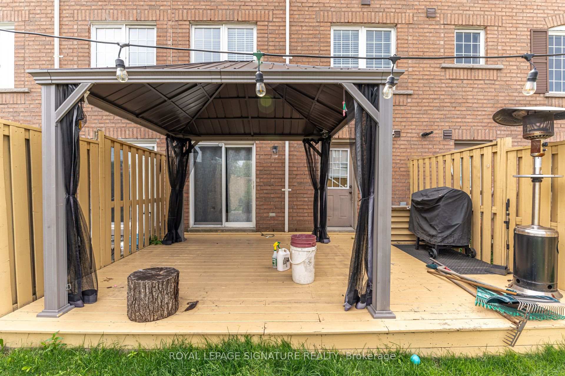 Photo 43 of 250 Richvale Drive S, Brampton, Heart Lake East — HOMEH