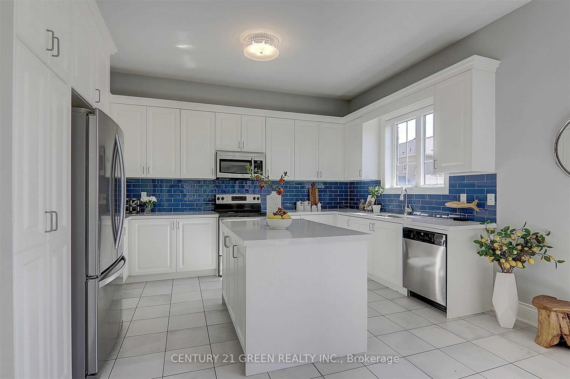 Photo 12 of 3276 Meadow Marsh Crescent, Oakville, Joshua Meadows — HOMEH