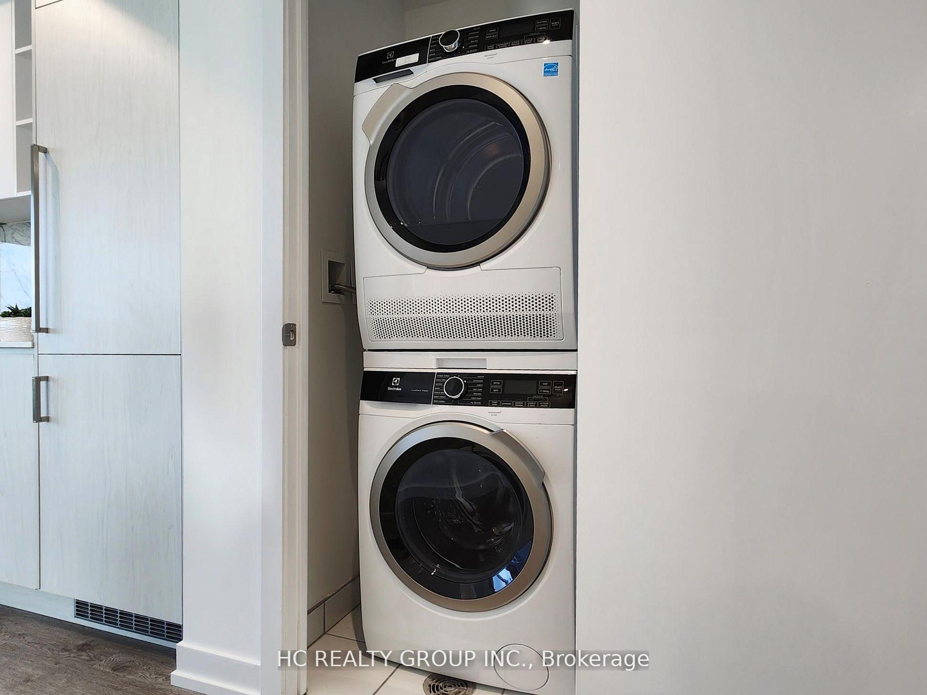 Photo 12 of Unit 6901, 55 Cooper Street, Toronto, Waterfront Communities — HOMEH