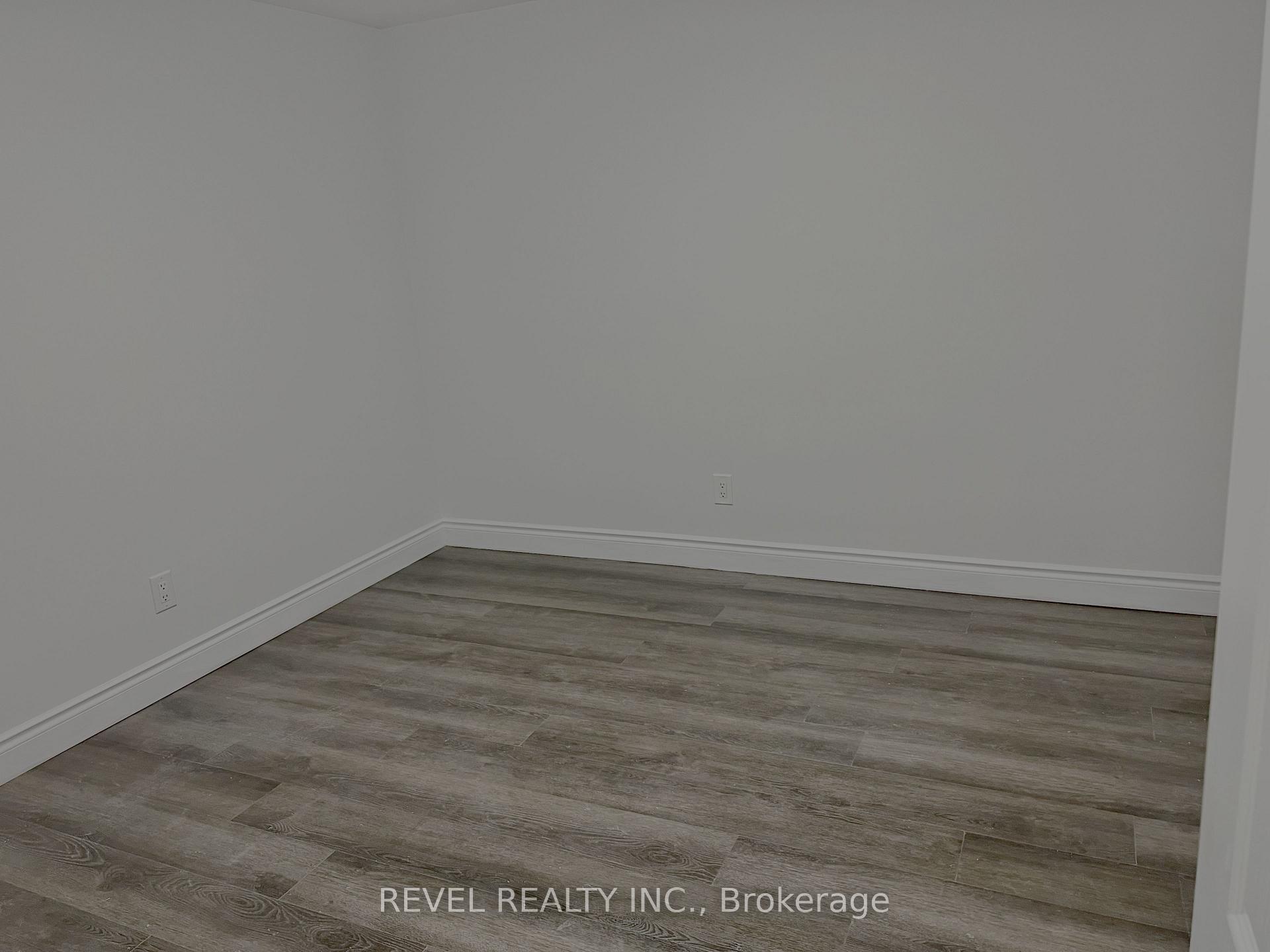 Photo 12 of Unit Lower, 636 Scarlett Road S, Etobicoke, Humber Heights — HOMEH