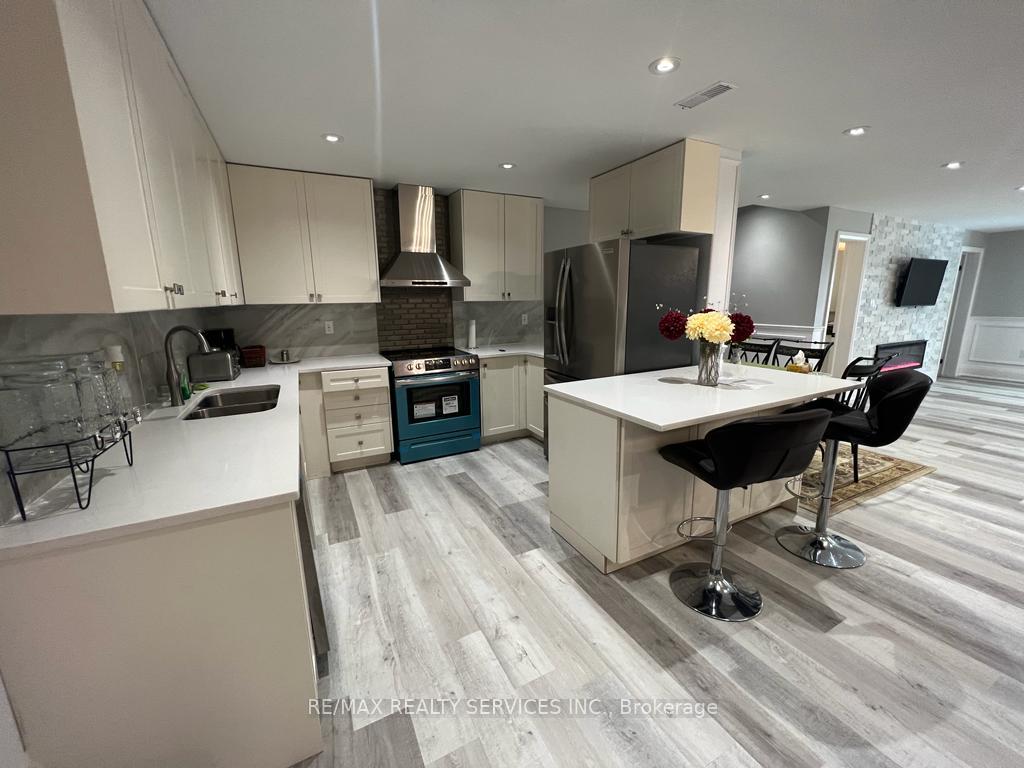 Photo 14 of Unit Bsmt, 20 Malaspina Close, Brampton, Bram West — HOMEH