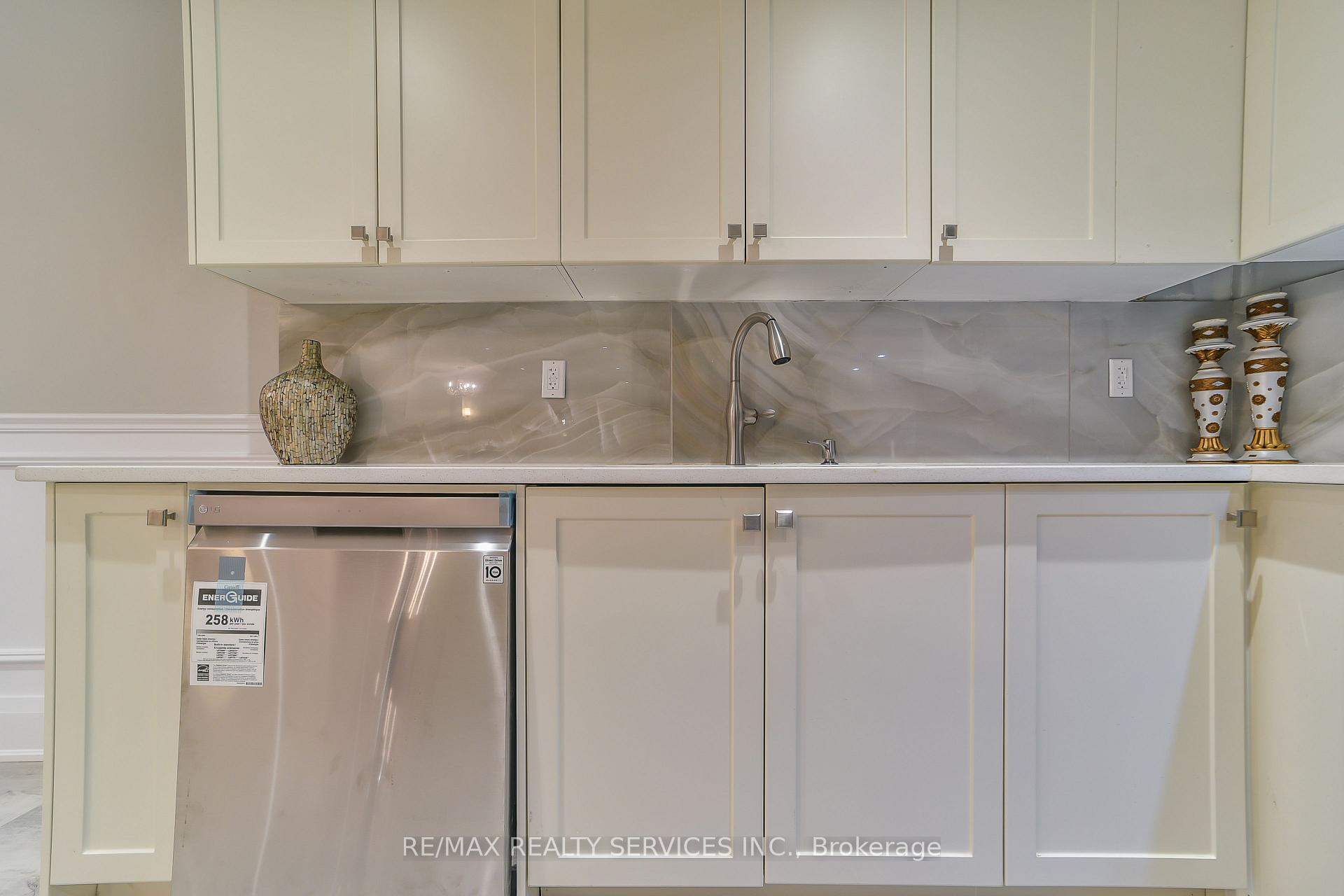 Photo 21 of Unit Bsmt, 20 Malaspina Close, Brampton, Bram West — HOMEH