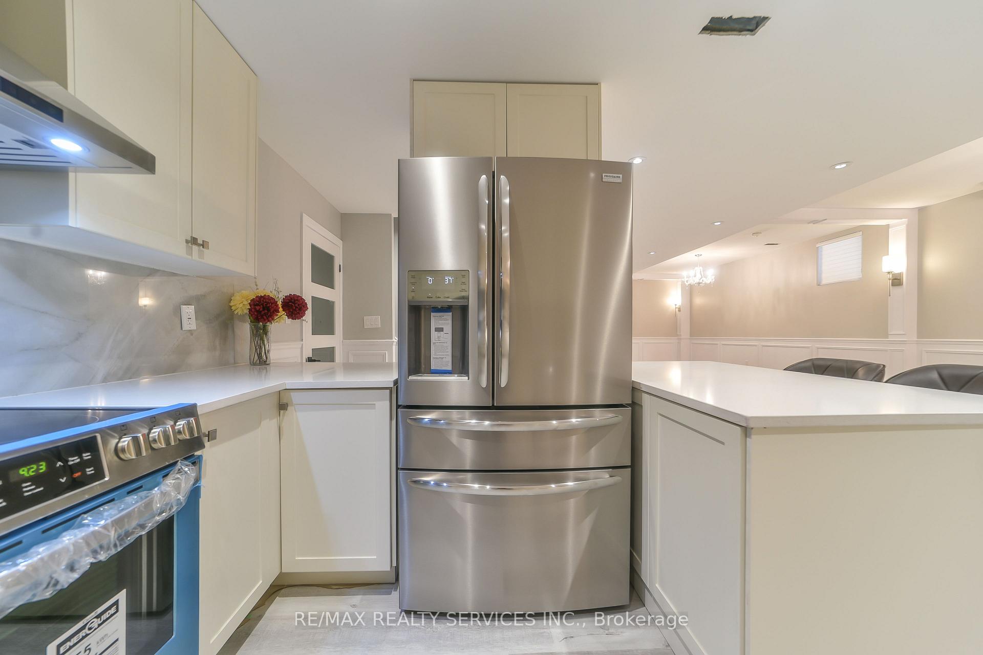 Photo 23 of Unit Bsmt, 20 Malaspina Close, Brampton, Bram West — HOMEH