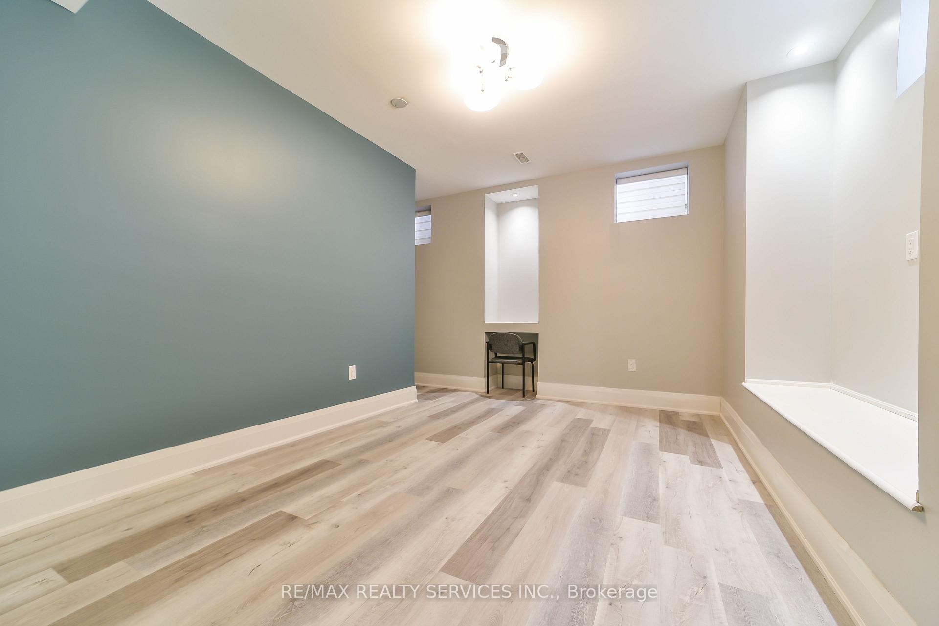 Photo 32 of Unit Bsmt, 20 Malaspina Close, Brampton, Bram West — HOMEH