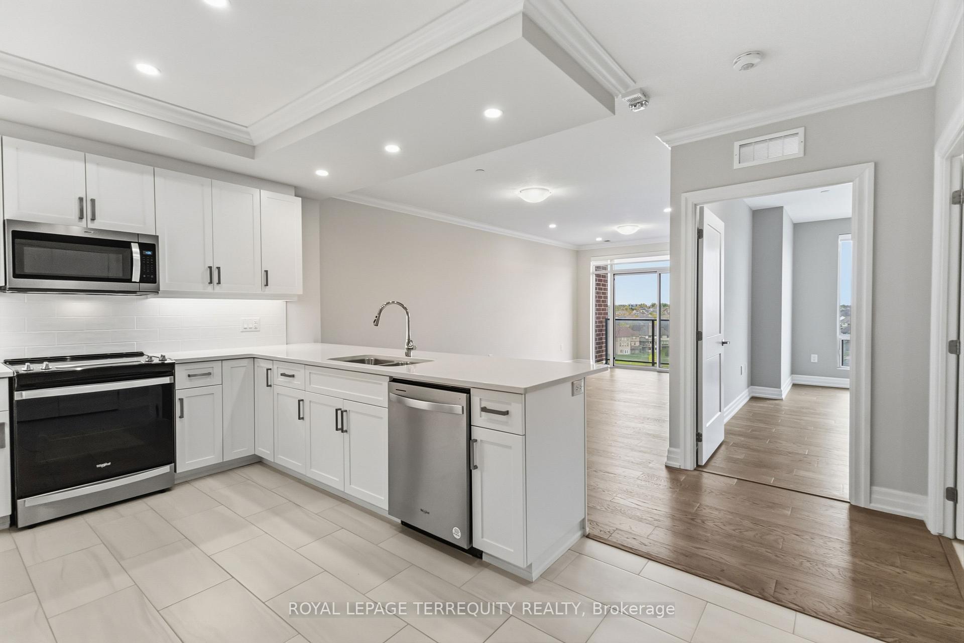 Photo 7 of Unit 603, 480 Callaway Road, London, North R — HOMEH