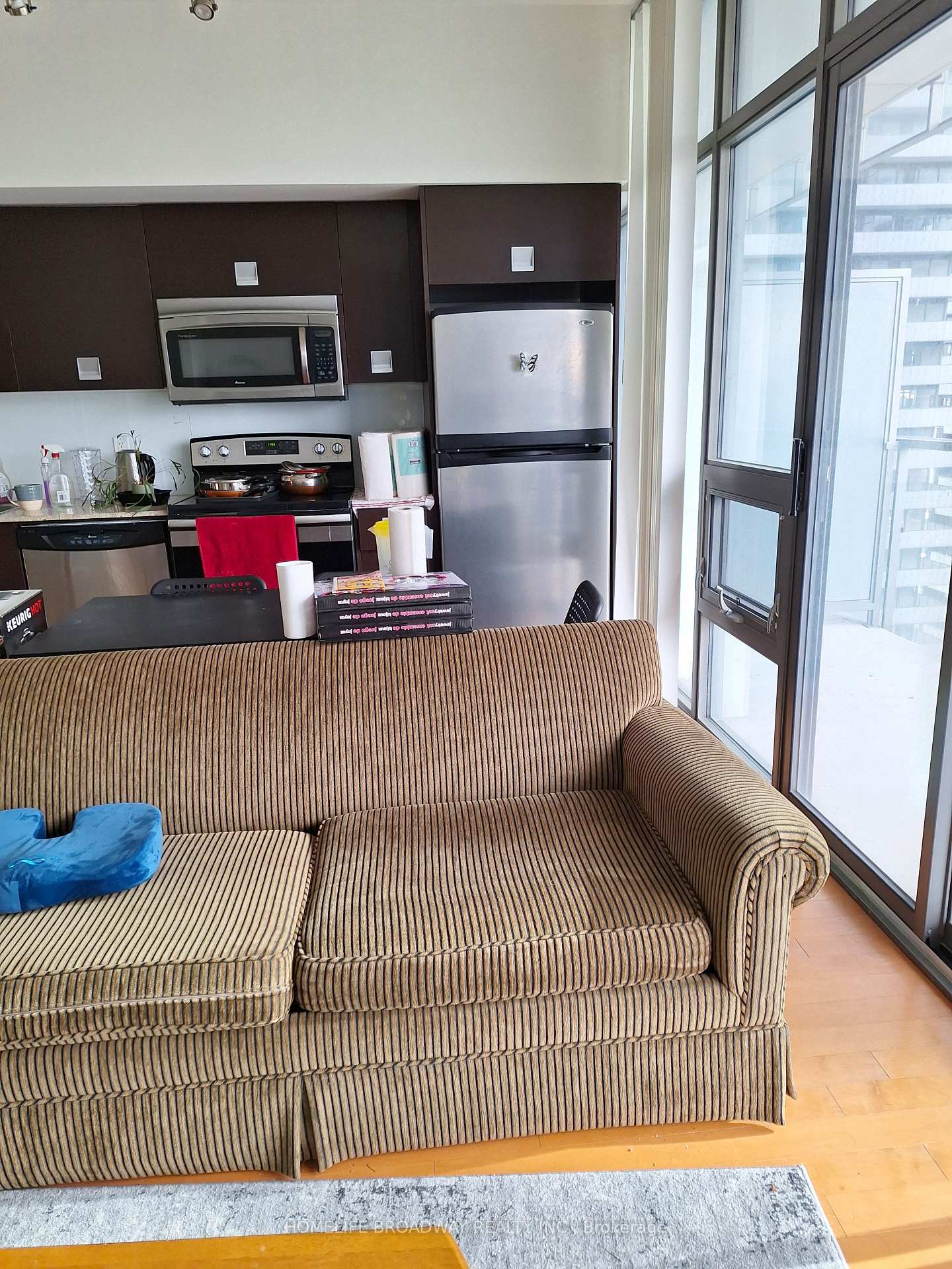 Photo 5 of Unit 1402, 33 Charles Street E, Toronto, Church-Yonge Corridor — HOMEH