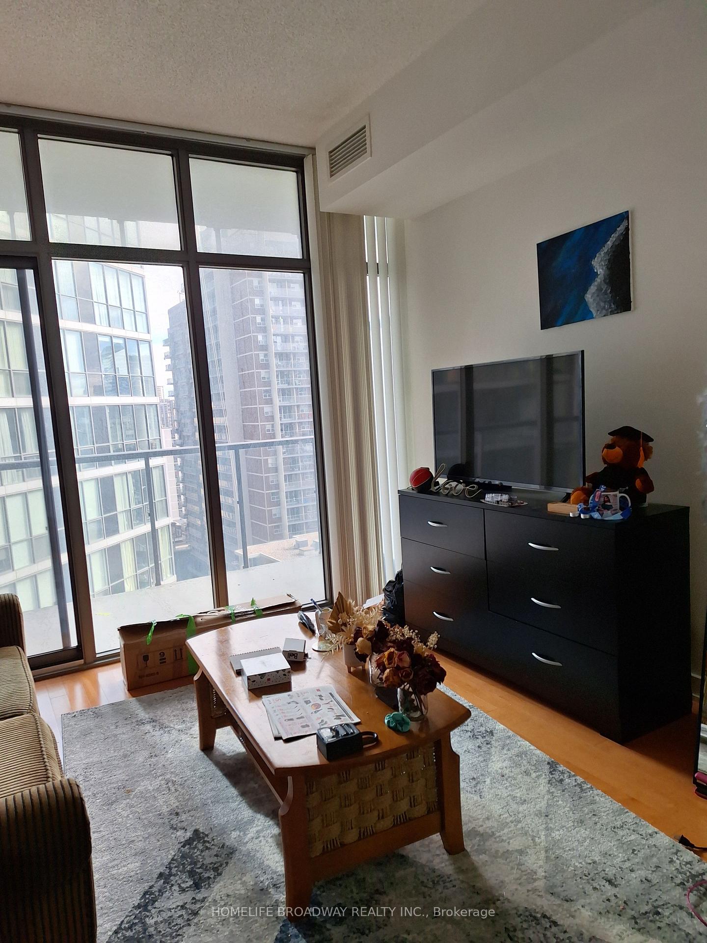 Photo 8 of Unit 1402, 33 Charles Street E, Toronto, Church-Yonge Corridor — HOMEH