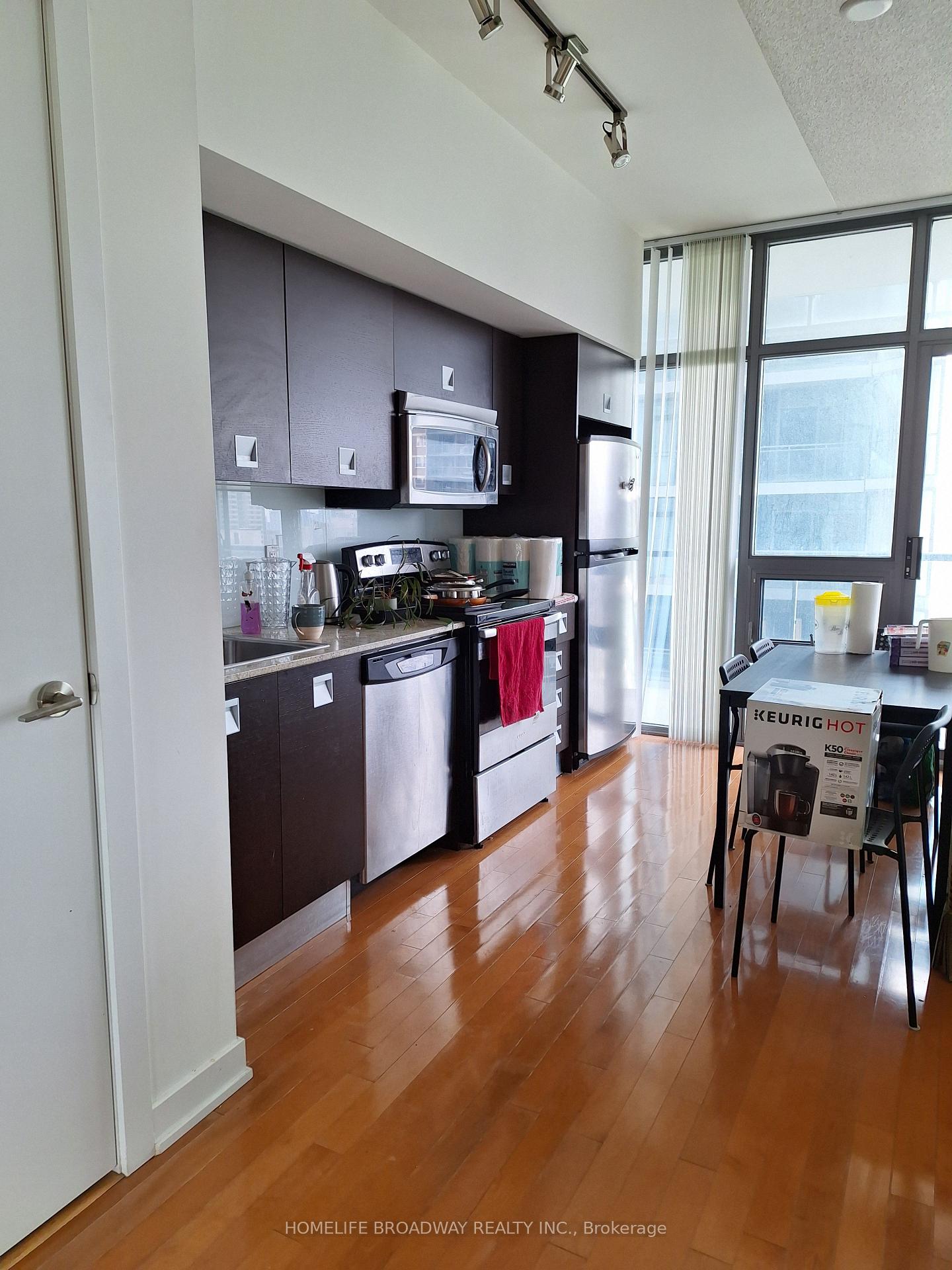 Photo 11 of Unit 1402, 33 Charles Street E, Toronto, Church-Yonge Corridor — HOMEH
