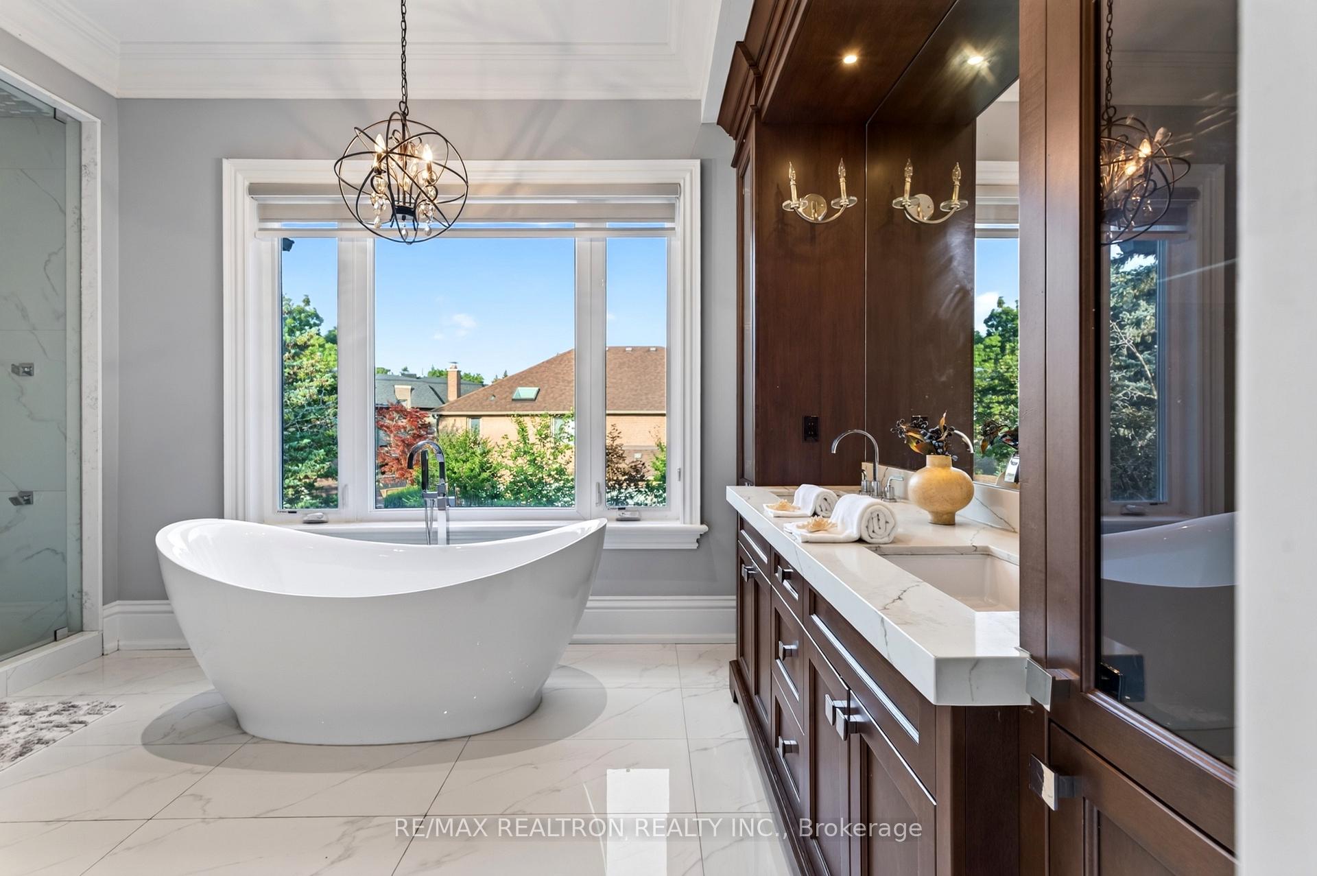 Photo 26 of 5 Lloydminster Crescent, North York, Newtonbrook East — HOMEH