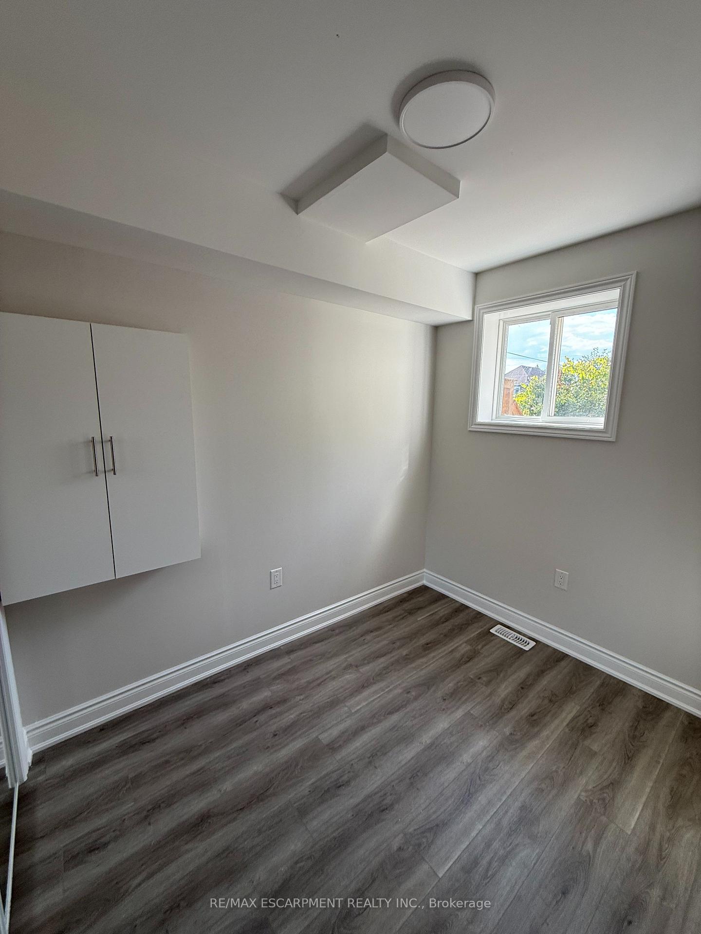 Photo 11 of Unit Main, 187 Stirton Street, Hamilton, Gibson — HOMEH