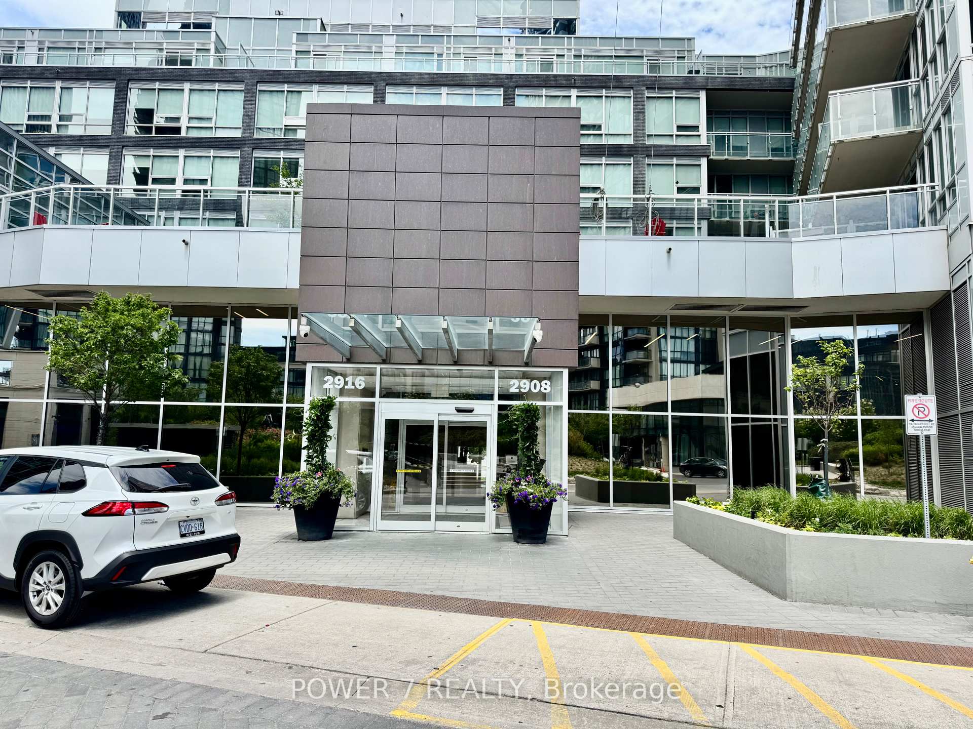 Photo 3 of Unit 319, 2908 Highway 7 Road, Vaughan, Concord — HOMEH