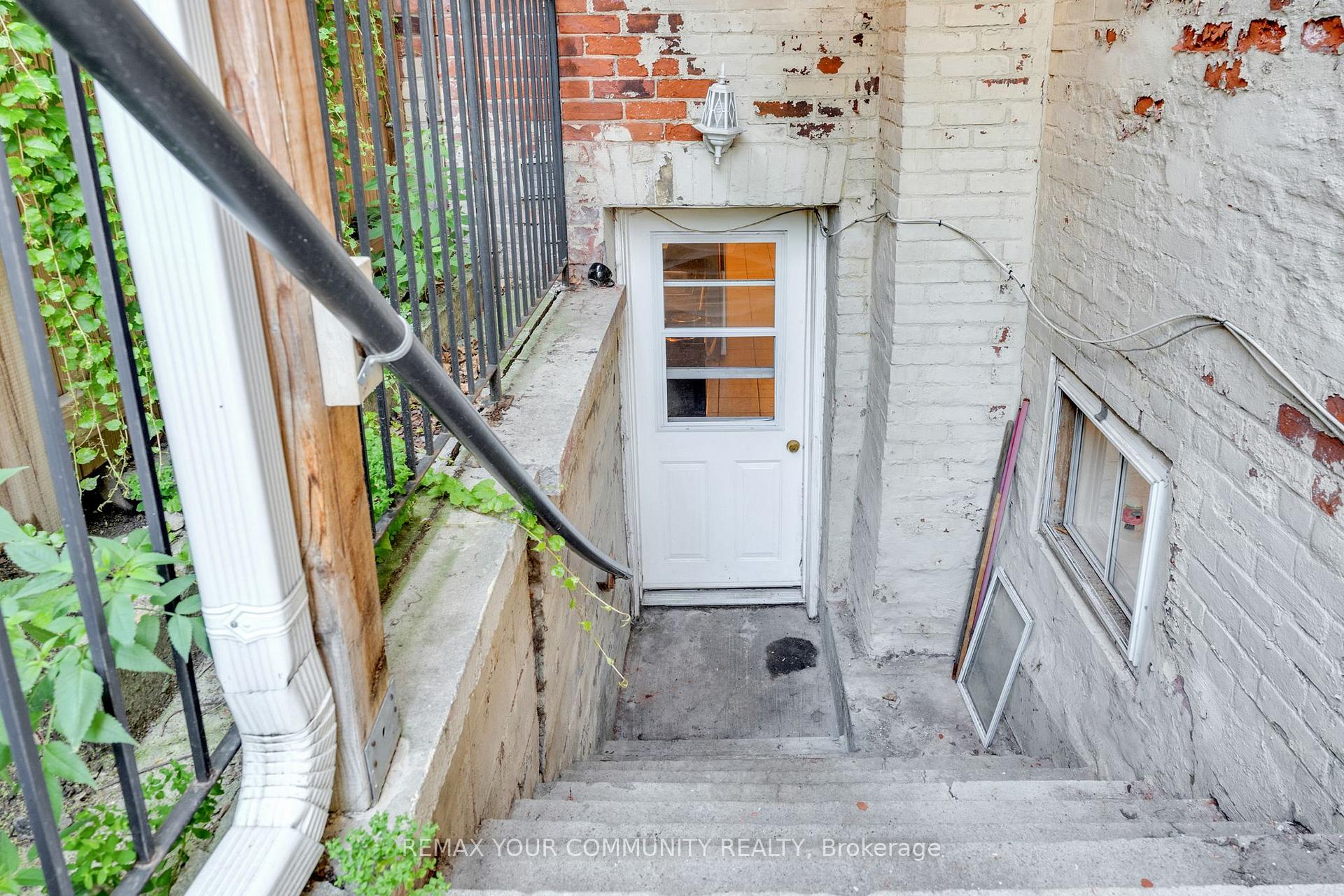 Photo 27 of Unit Bsmt, 176 Lisgar Street W, Toronto, Little Portugal — HOMEH