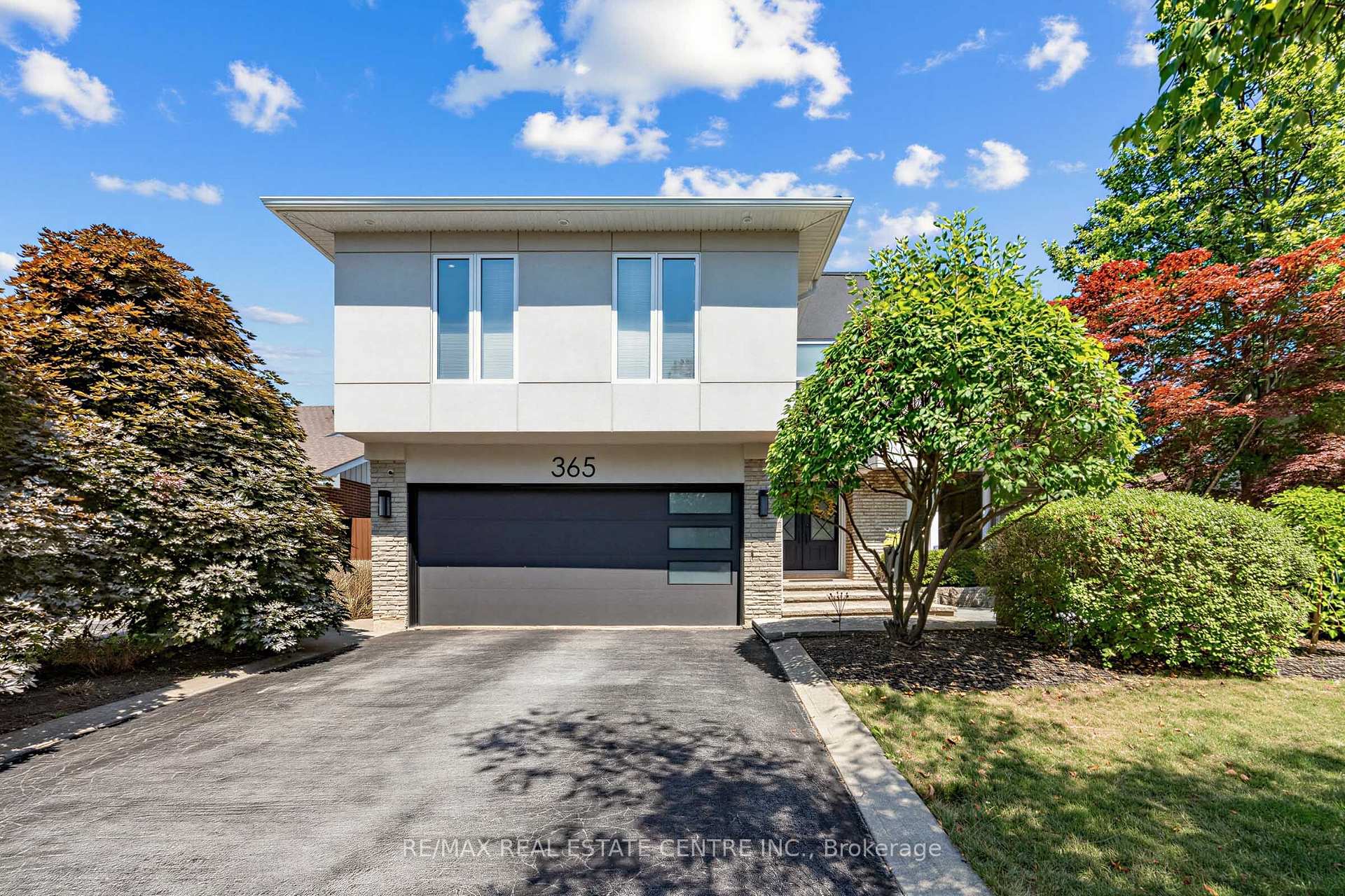 Photo 1 of 365 Lynn Place, Oakville, Falgarwood — HOMEH