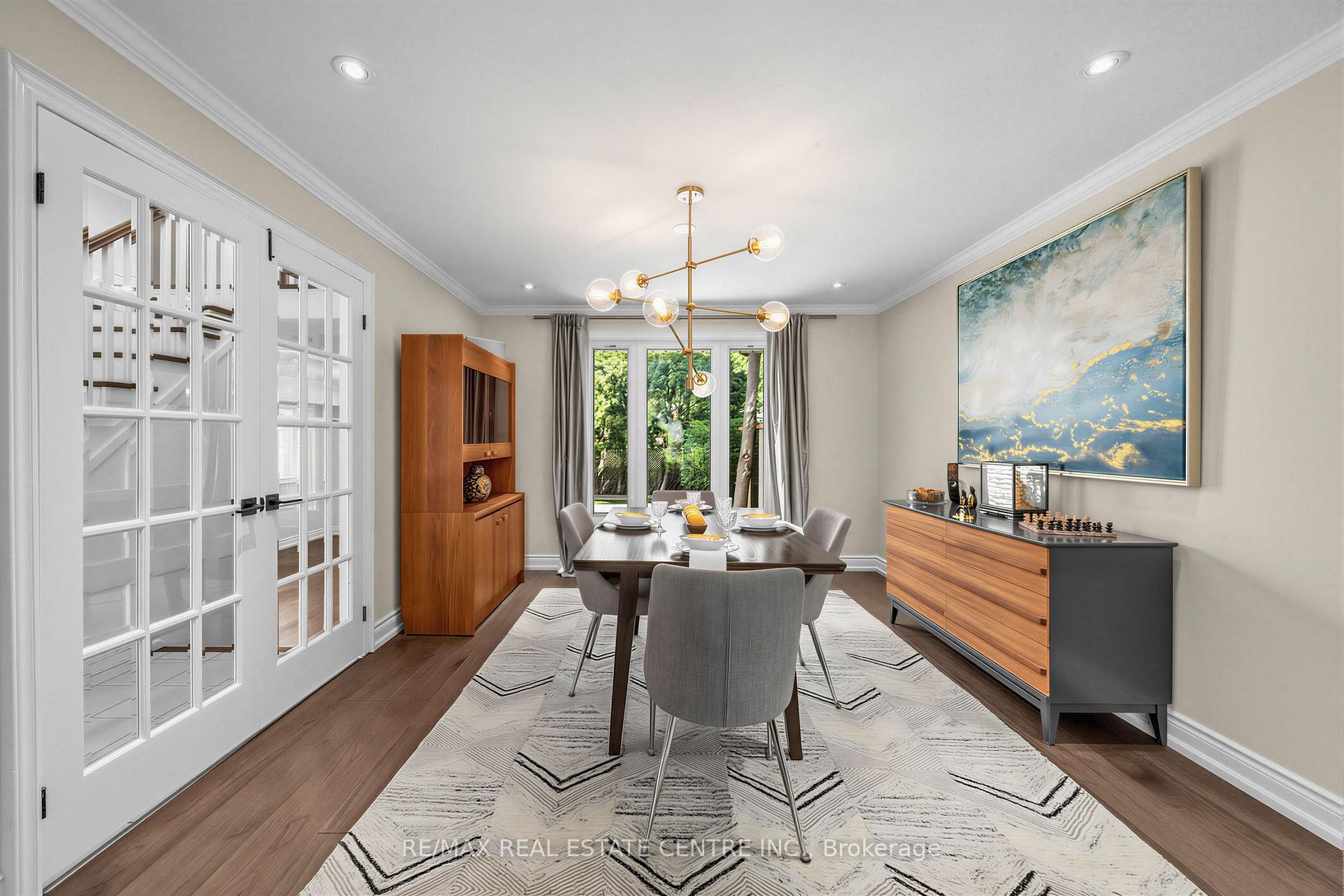 Photo 8 of 365 Lynn Place, Oakville, Falgarwood — HOMEH