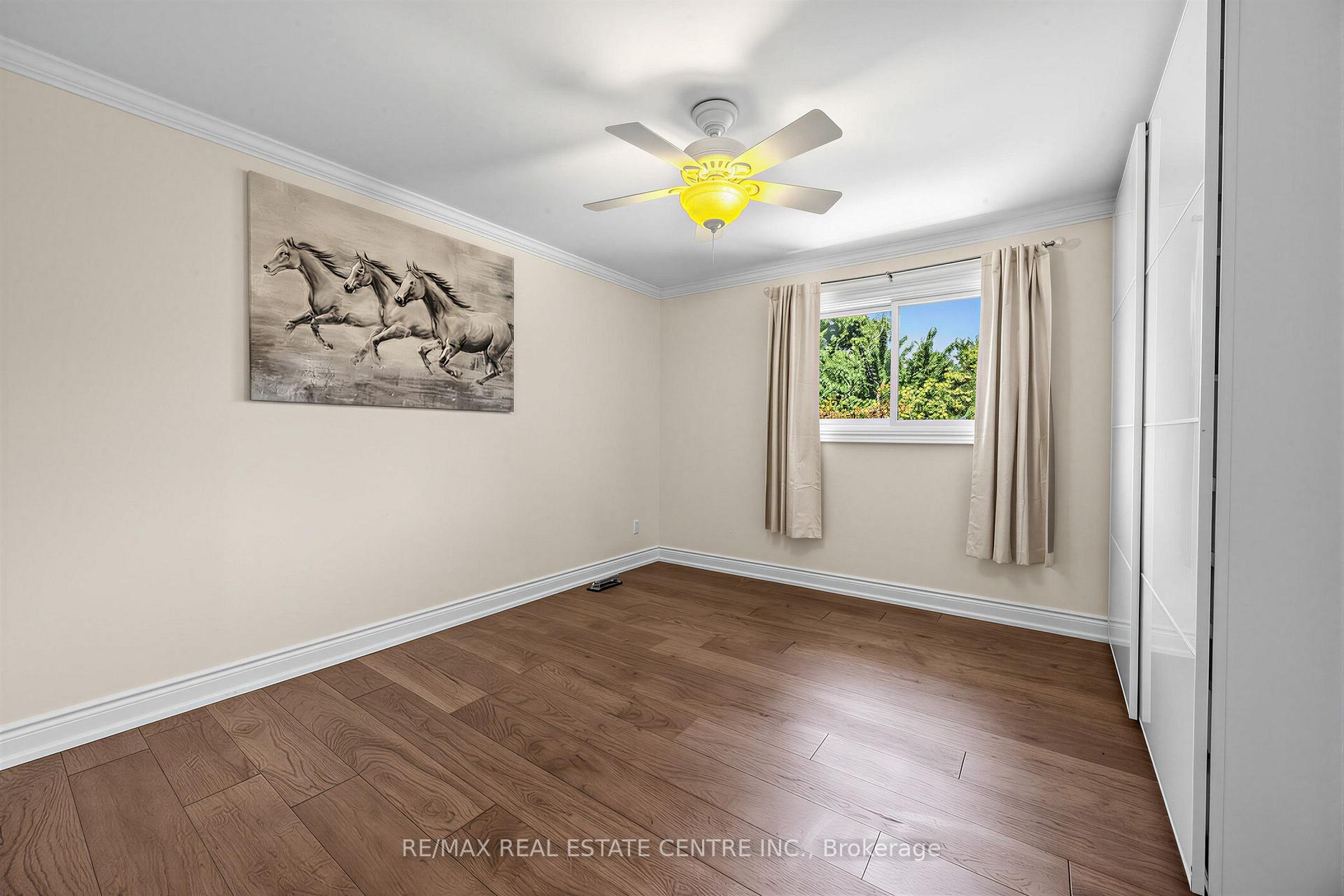 Photo 19 of 365 Lynn Place, Oakville, Falgarwood — HOMEH