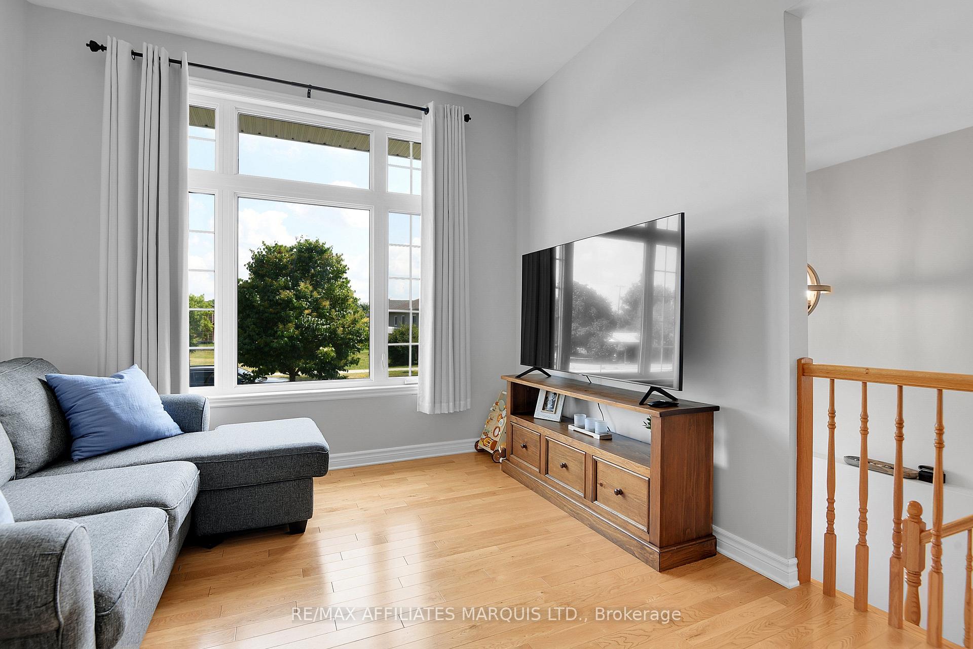 Photo 9 of 3326 Northdale Drive, Cornwall, Cornwall — HOMEH