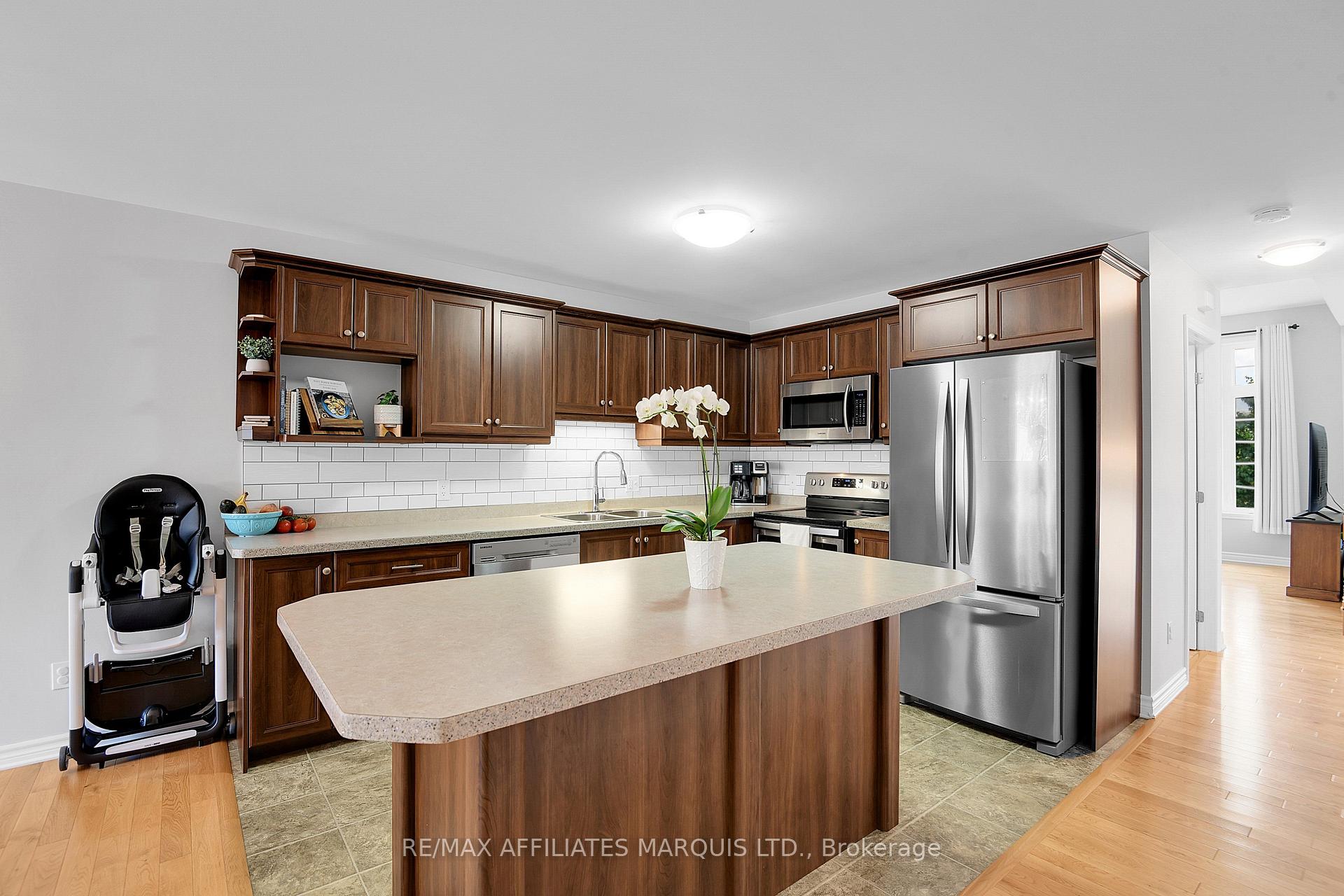 Photo 14 of 3326 Northdale Drive, Cornwall, Cornwall — HOMEH