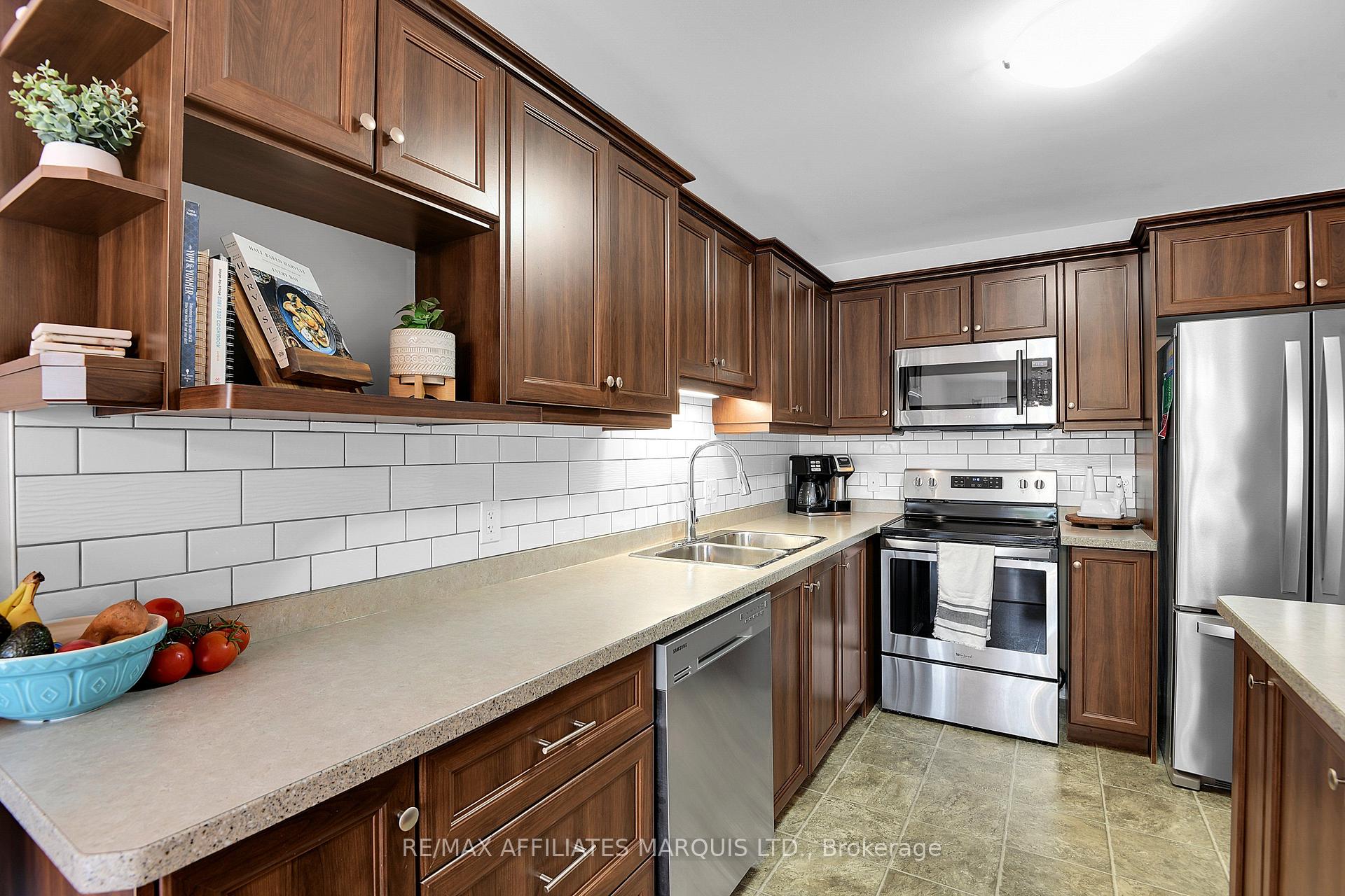 Photo 15 of 3326 Northdale Drive, Cornwall, Cornwall — HOMEH