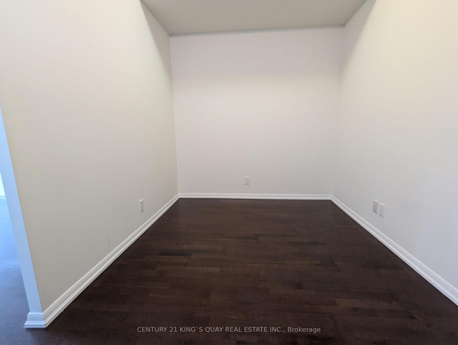 Photo 9 of Unit 906, 832 Bay Street, Toronto, Bay Street Corridor — HOMEH