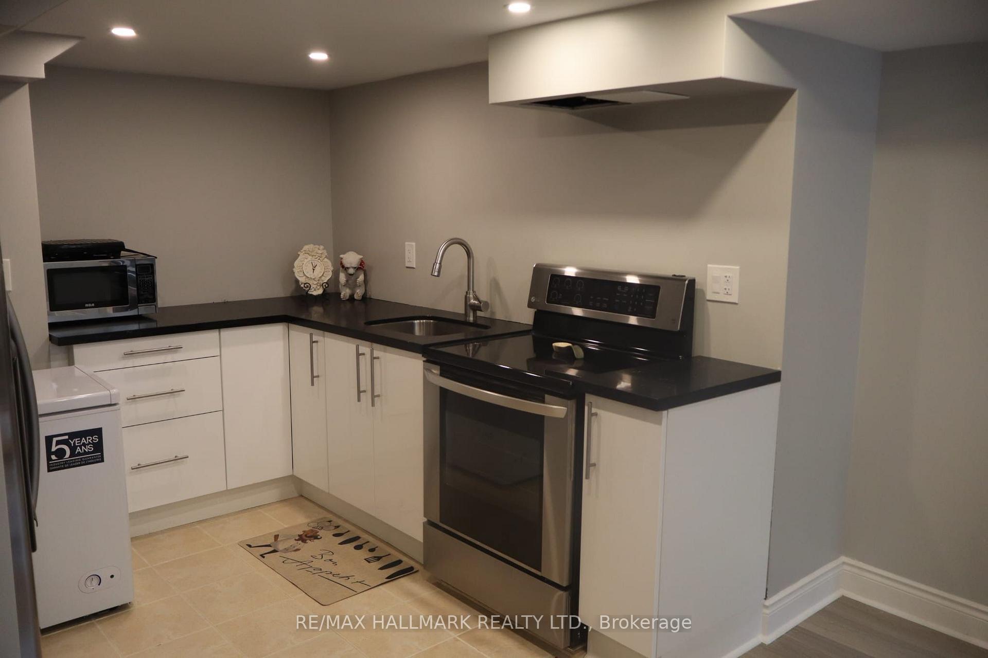 Photo 8 of Unit Basement, 15 Cormorant Crescent, Vaughan, Vellore Village — HOMEH