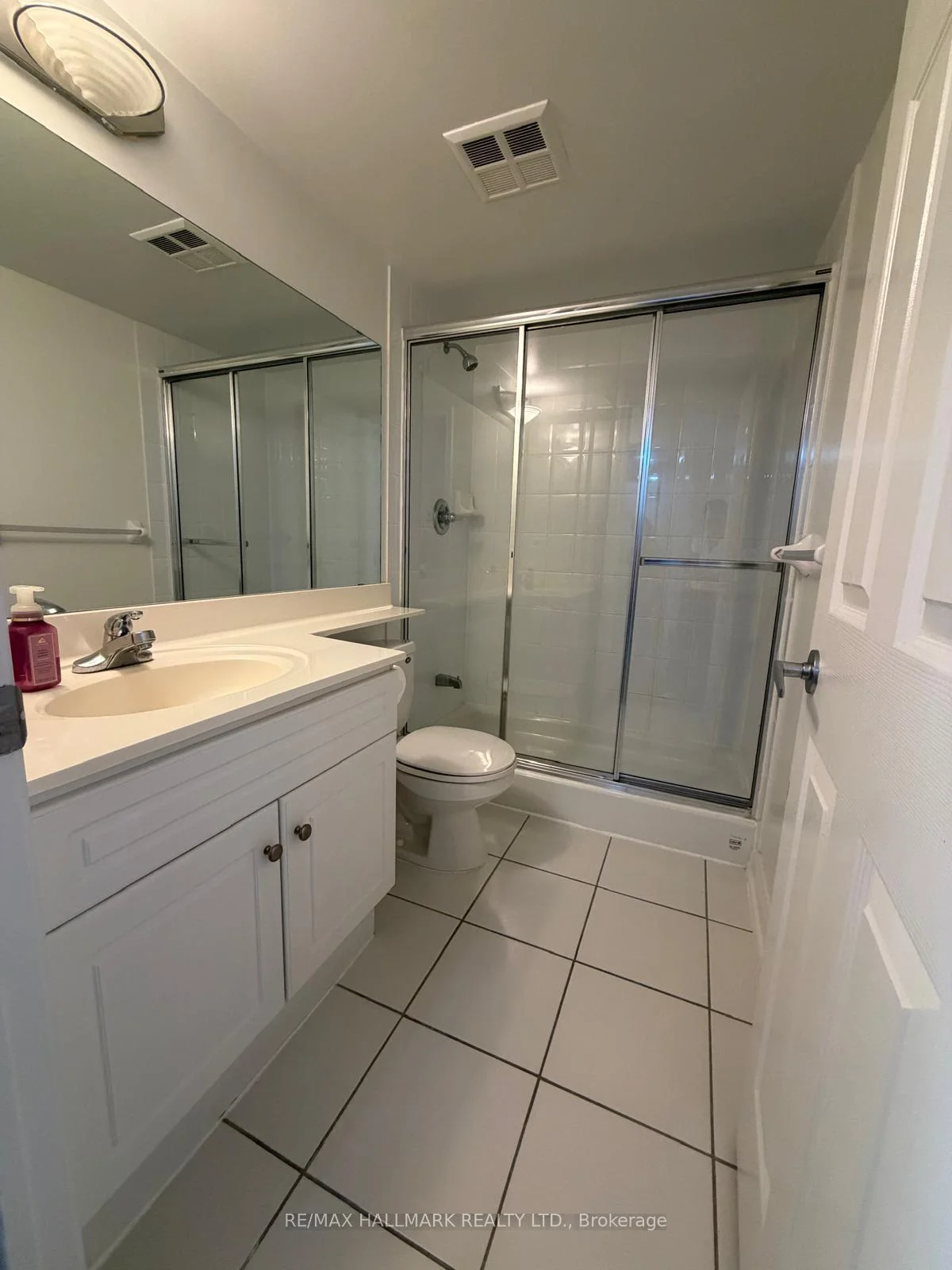 Photo 19 of Unit 711, 19 Barberry Place, North York, Bayview Village — HOMEH