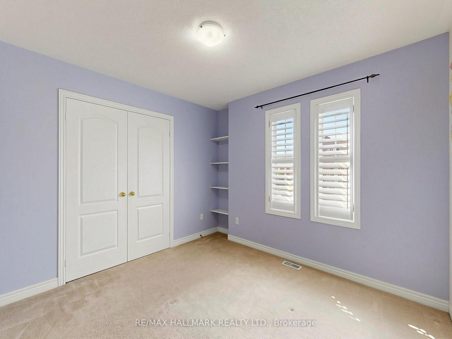 Photo 5 of 72 Middlecote Drive, Ajax, Northeast Ajax — HOMEH