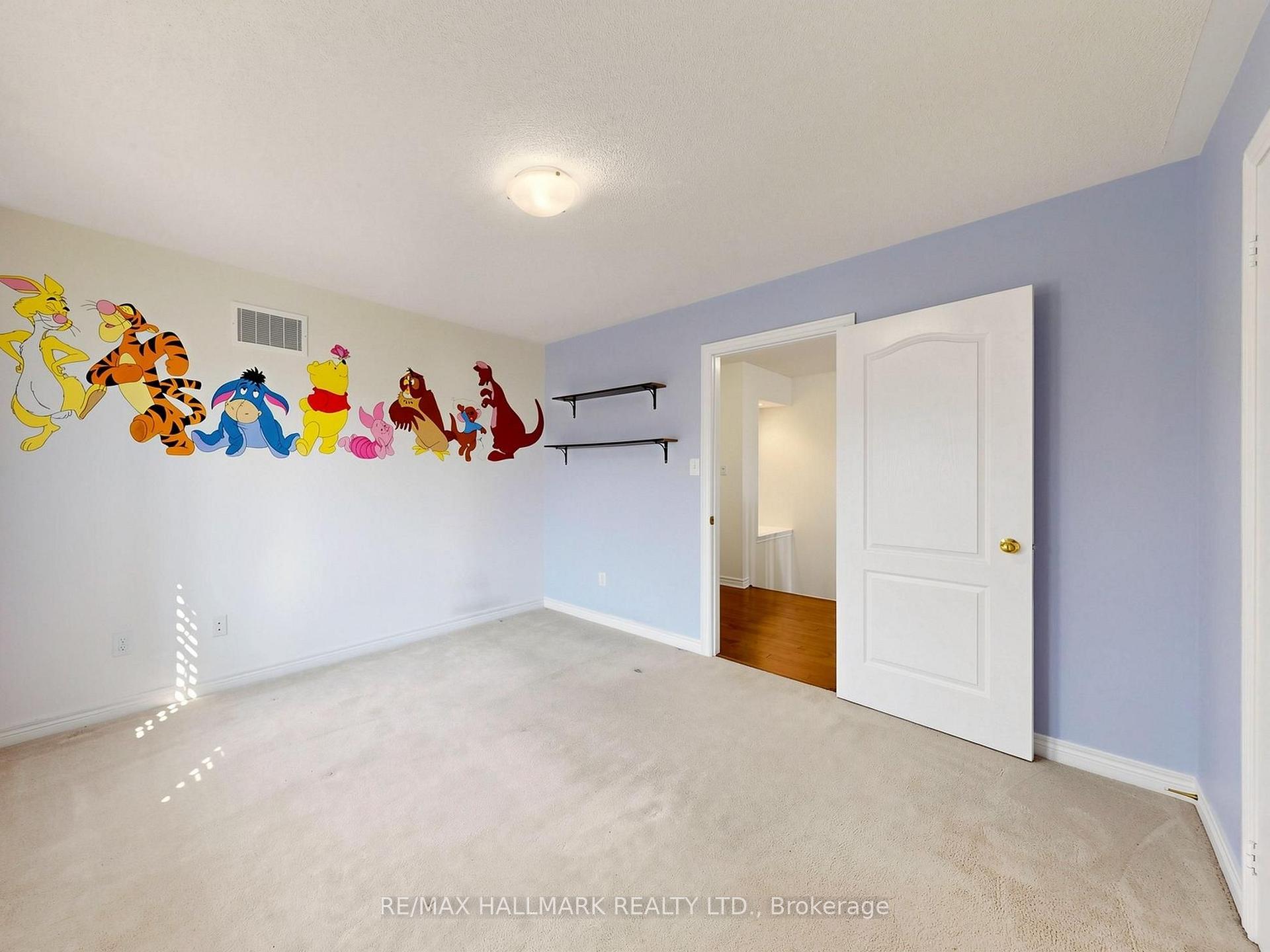 Photo 9 of 72 Middlecote Drive, Ajax, Northeast Ajax — HOMEH
