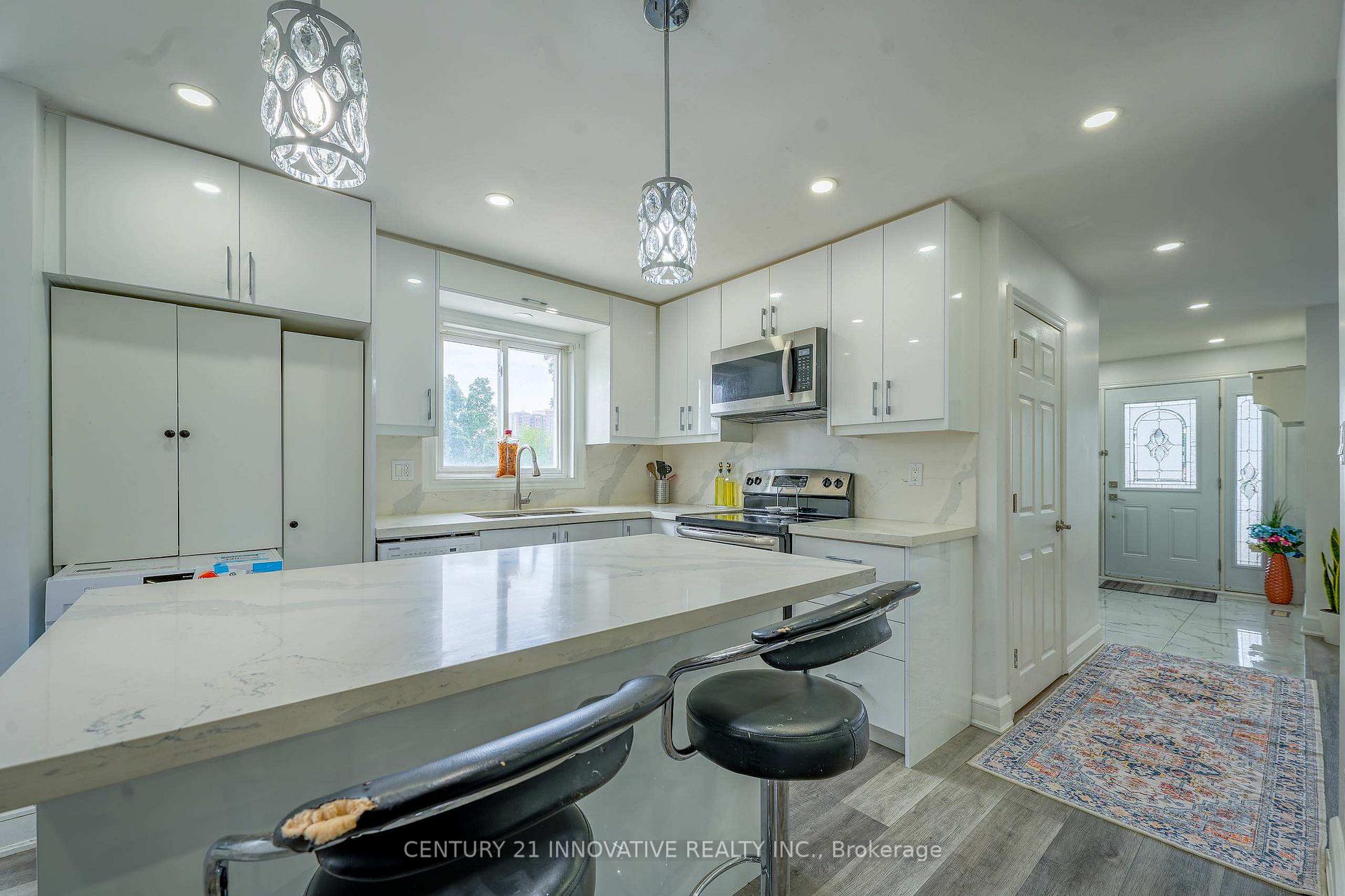 Photo 9 of 13 Dorset Drive, Brampton, Southgate — HOMEH