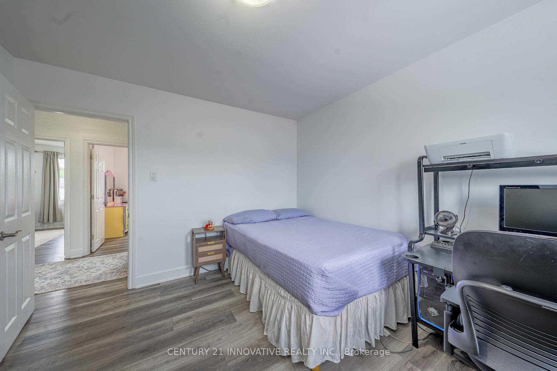 Photo 22 of 13 Dorset Drive, Brampton, Southgate — HOMEH