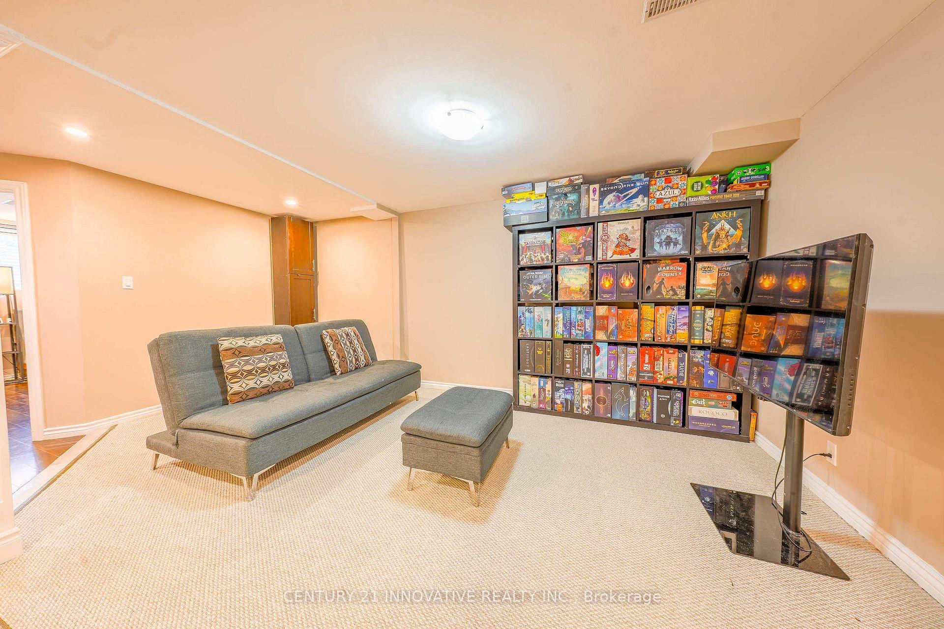 Photo 28 of 13 Dorset Drive, Brampton, Southgate — HOMEH