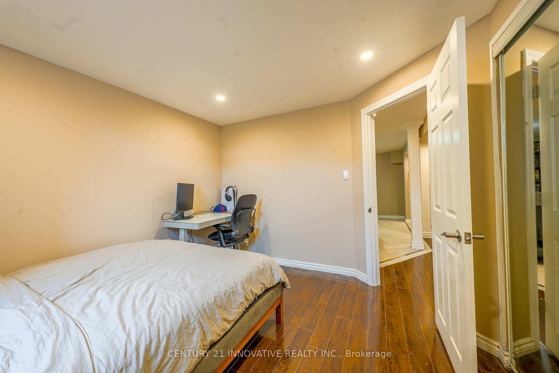 Photo 32 of 13 Dorset Drive, Brampton, Southgate — HOMEH