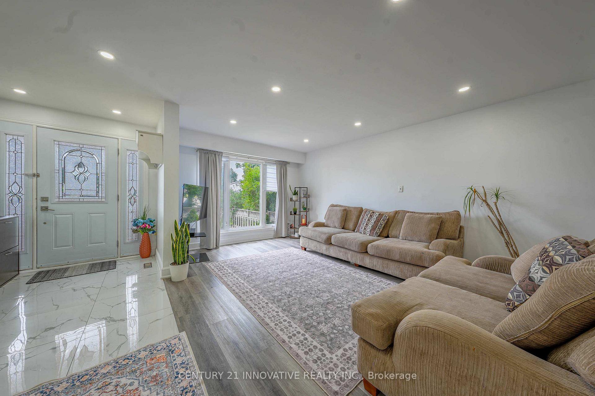 Photo 41 of 13 Dorset Drive, Brampton, Southgate — HOMEH