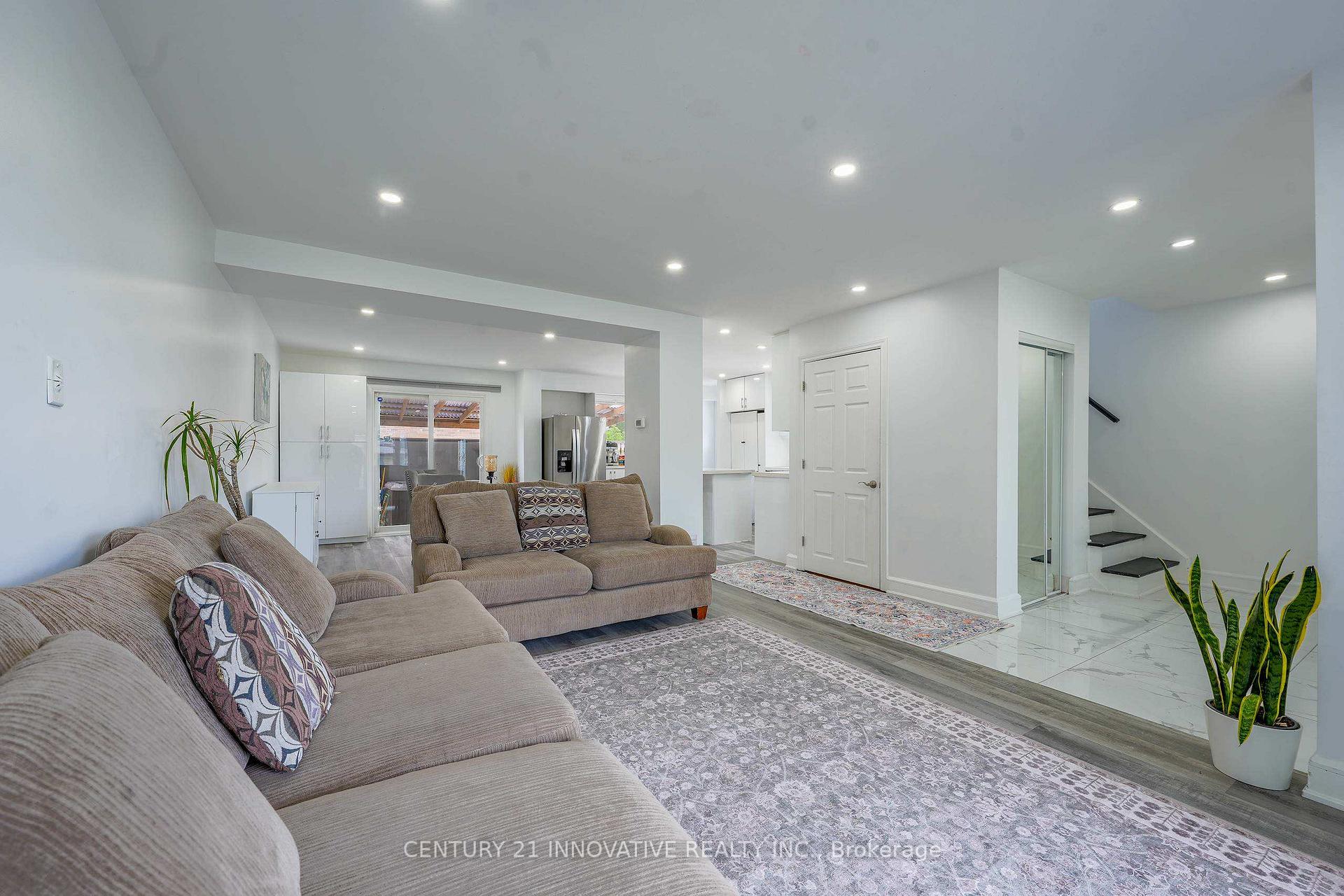 Photo 47 of 13 Dorset Drive, Brampton, Southgate — HOMEH