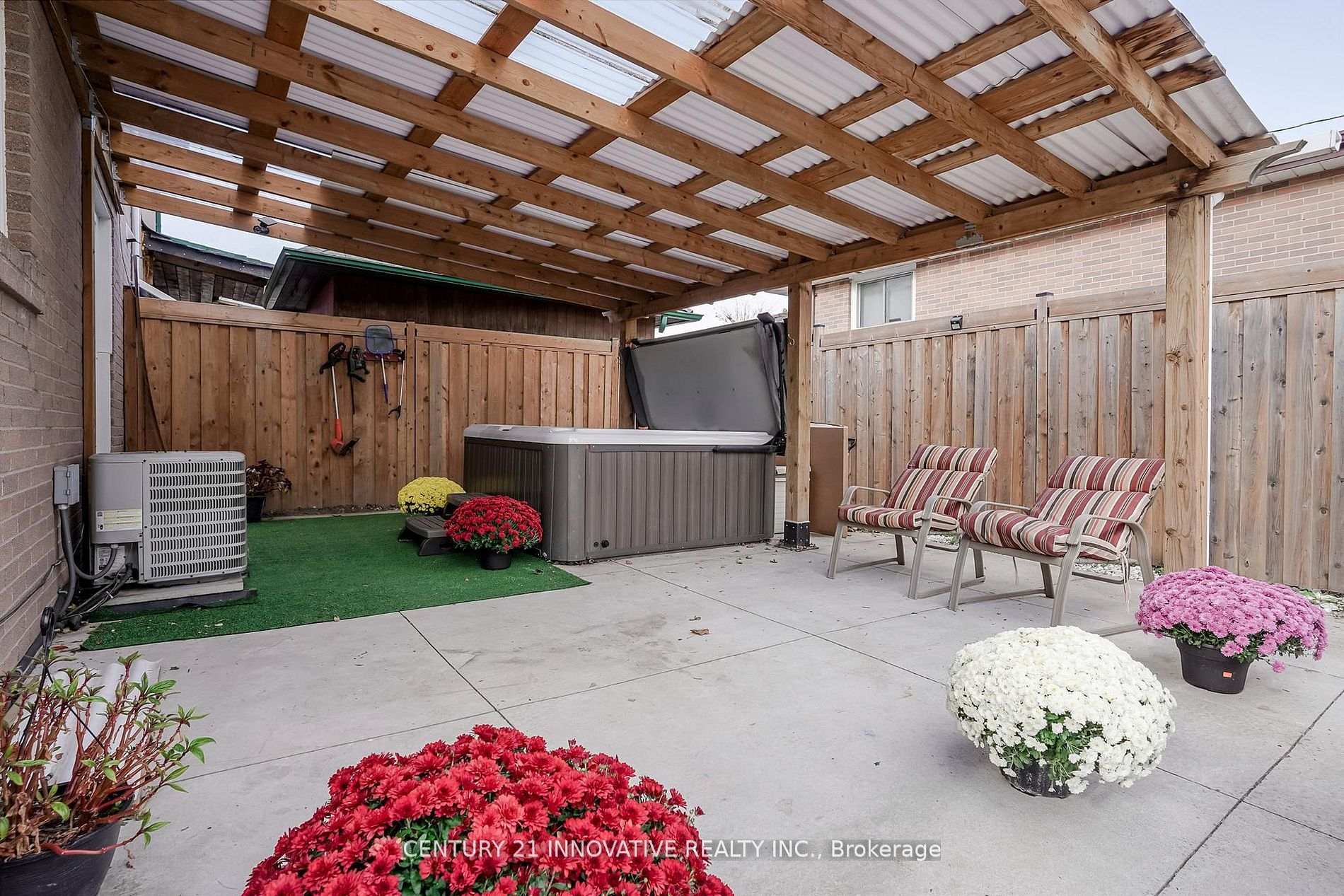 Photo 38 of 13 Dorset Drive, Brampton, Southgate — HOMEH