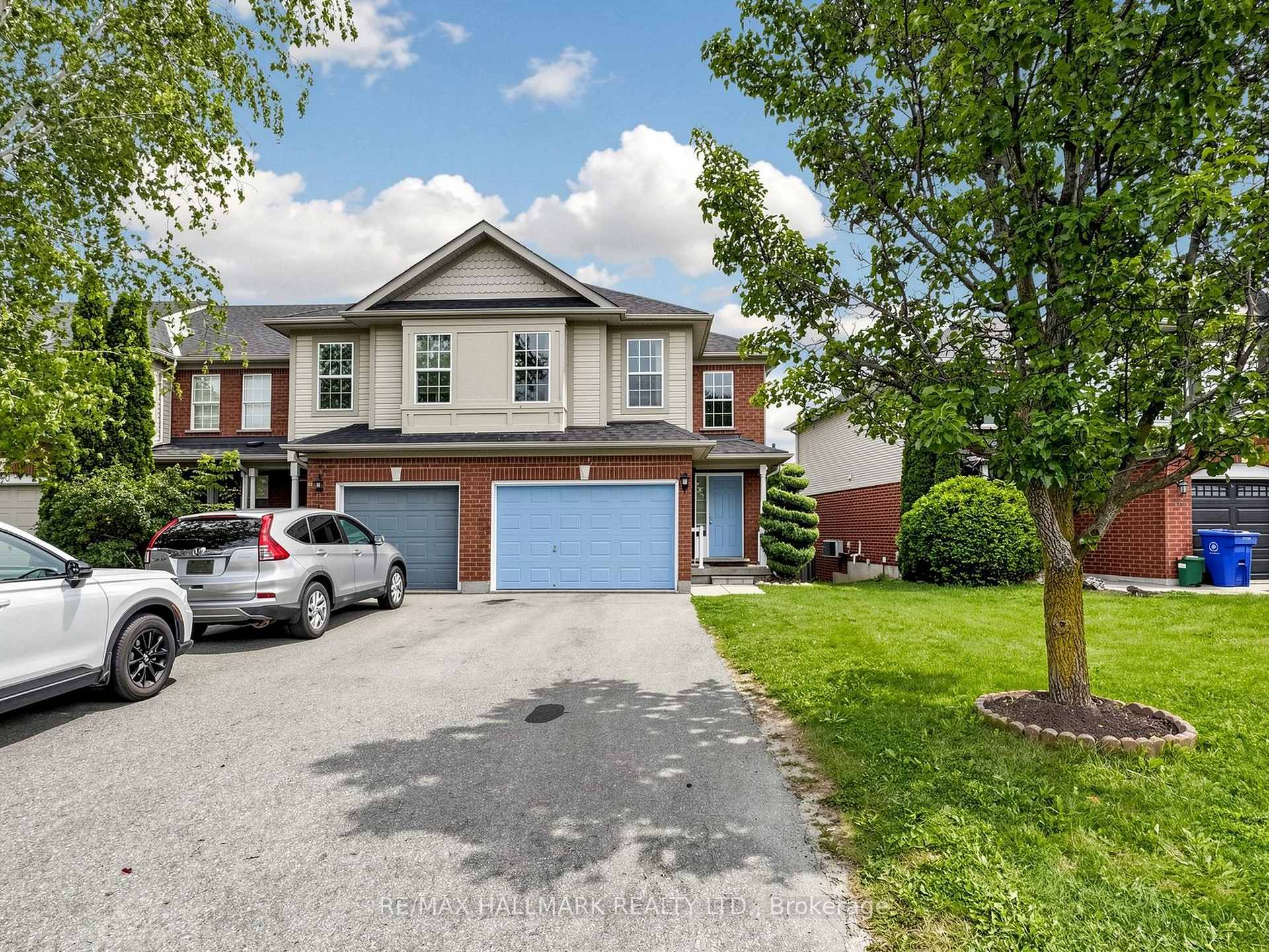 Photo 2 of 44 Crittenden Drive, Georgina, Keswick South — HOMEH