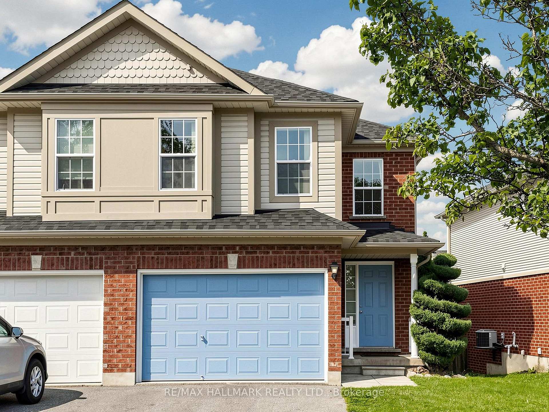 Photo 3 of 44 Crittenden Drive, Georgina, Keswick South — HOMEH